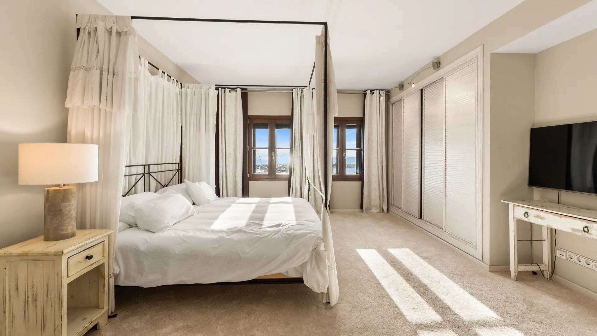 Apartment for sale in Marbella - Puerto Banus