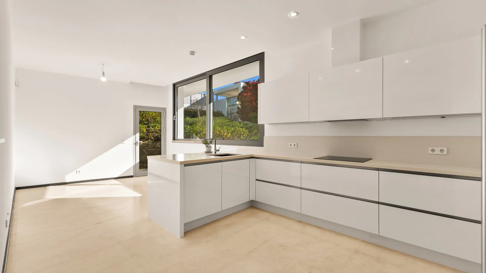 4 bedrooms Sierra Blanca town house for sale
