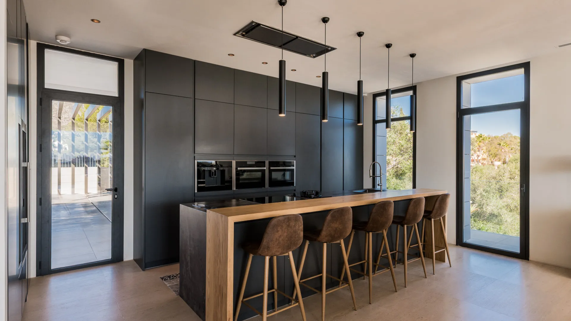 Marbella Golden Mile, villa en venta de 6 dormitorios