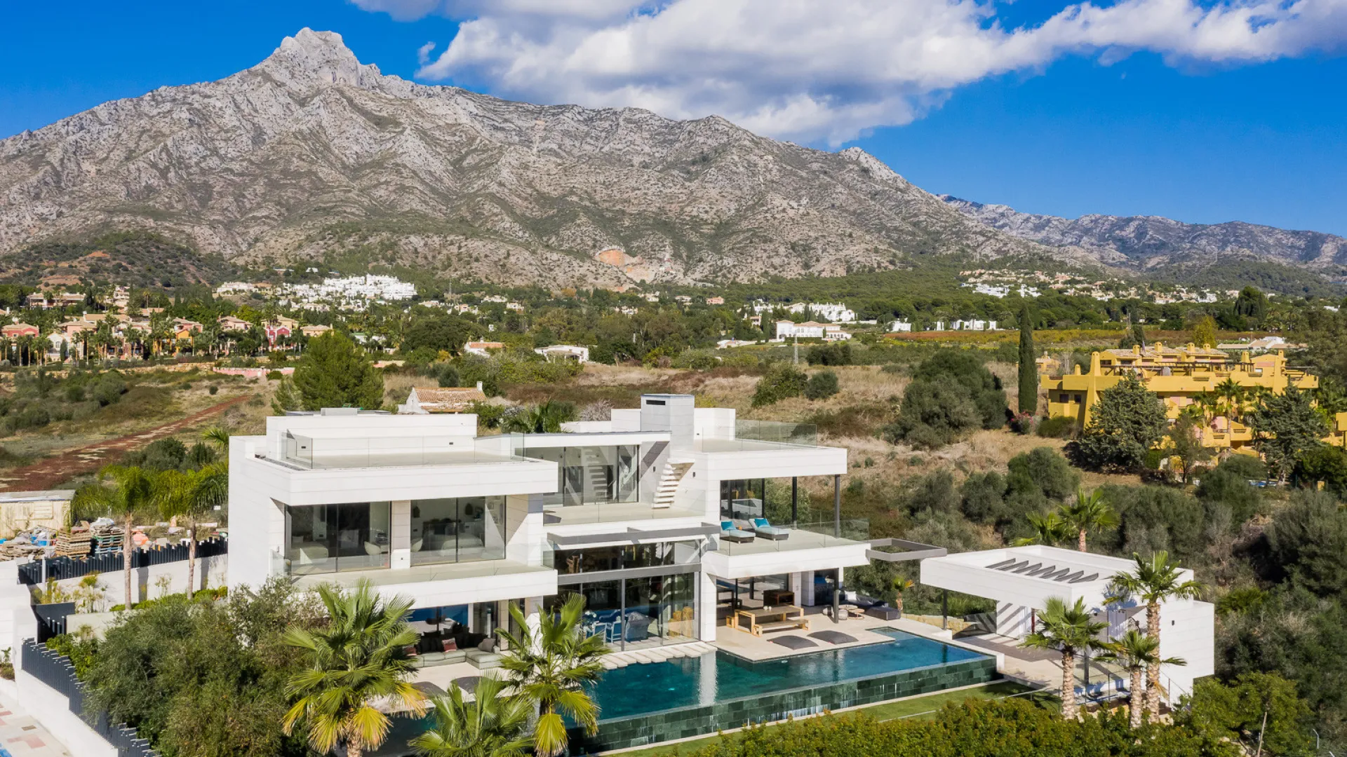 Marbella Golden Mile, villa en venta de 6 dormitorios