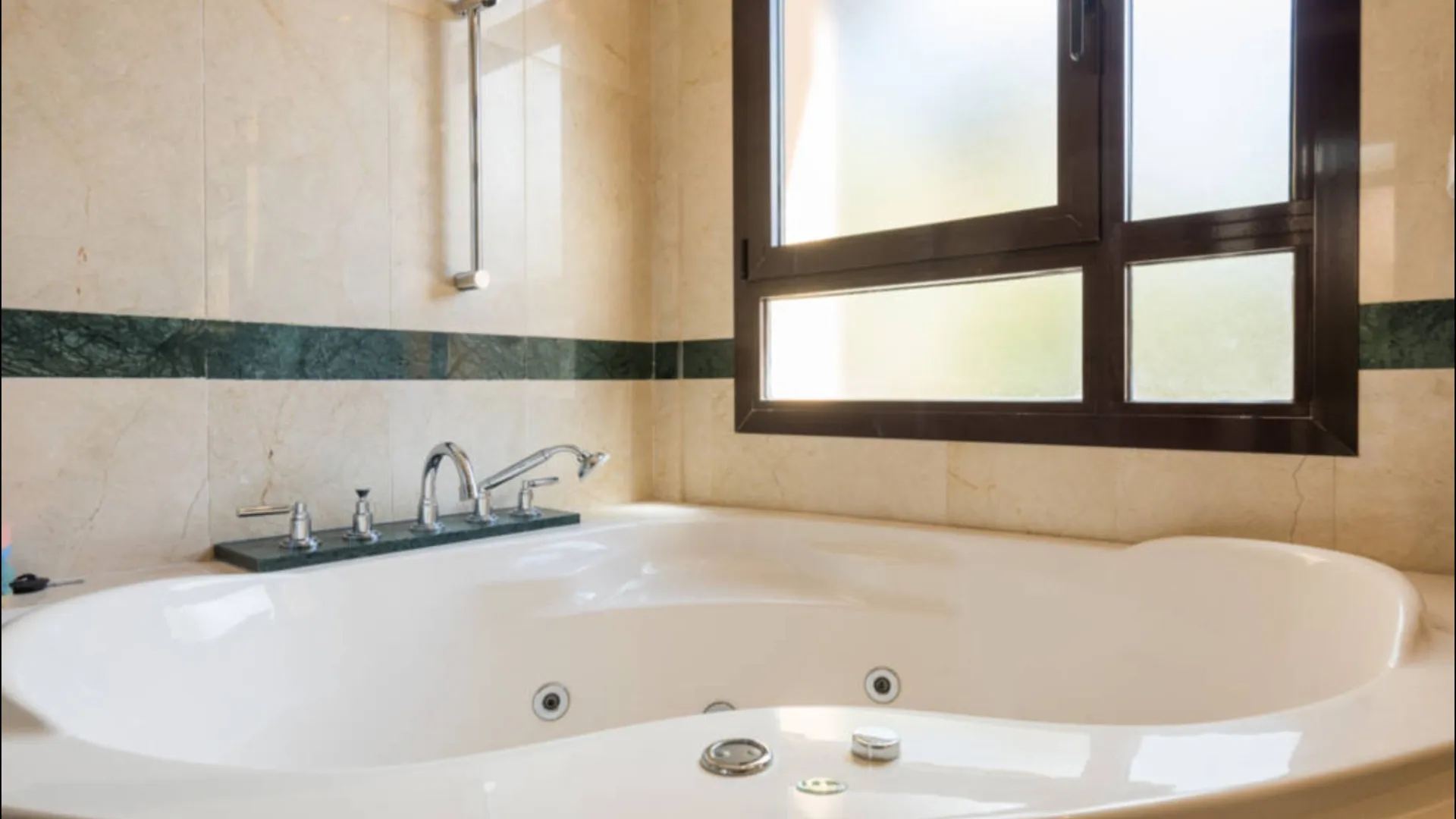 Bungalow for sale in Bahia de Banus with 3 bedrooms