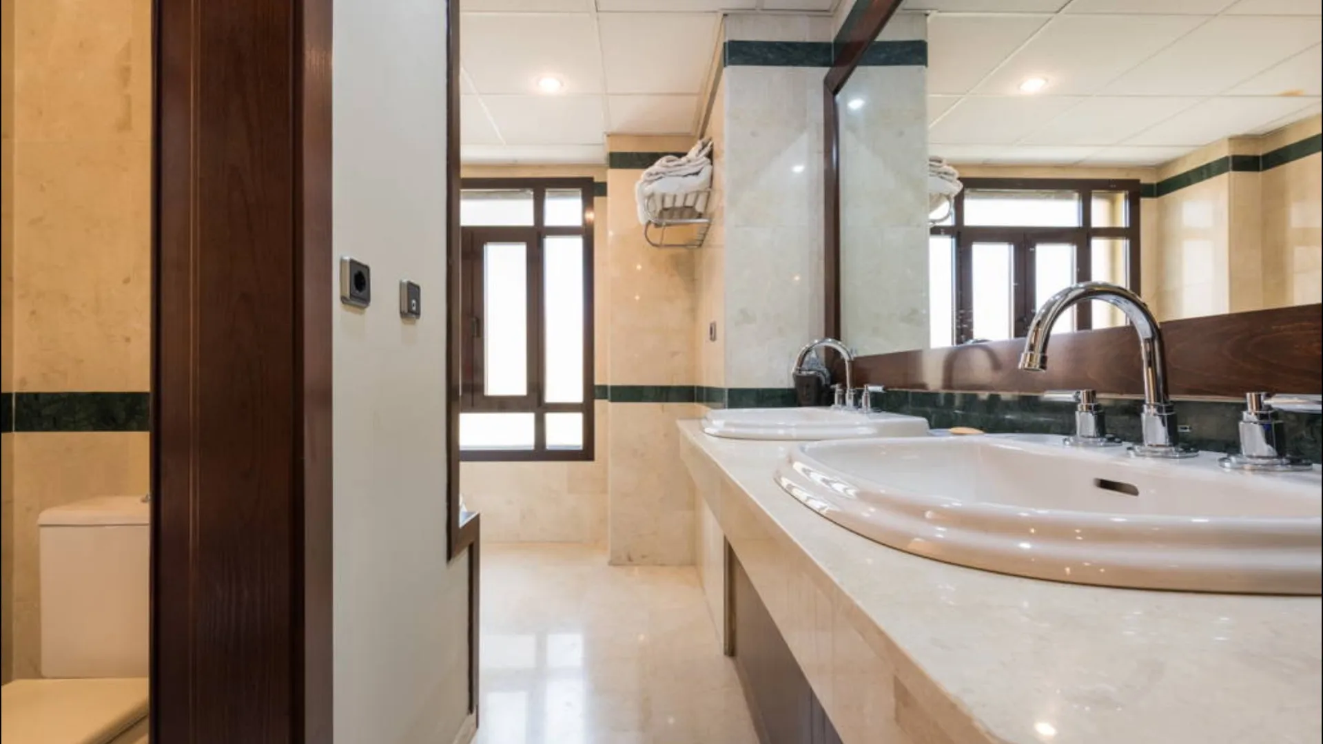 Bungalow for sale in Bahia de Banus with 3 bedrooms
