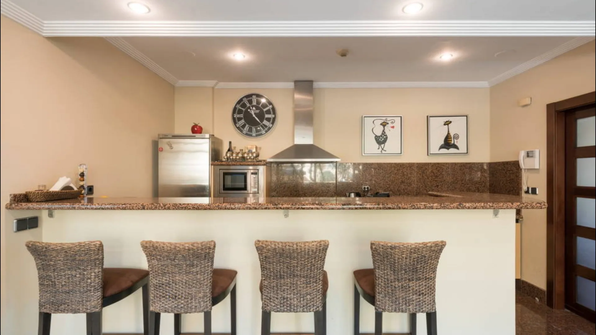 Bungalow for sale in Bahia de Banus with 3 bedrooms