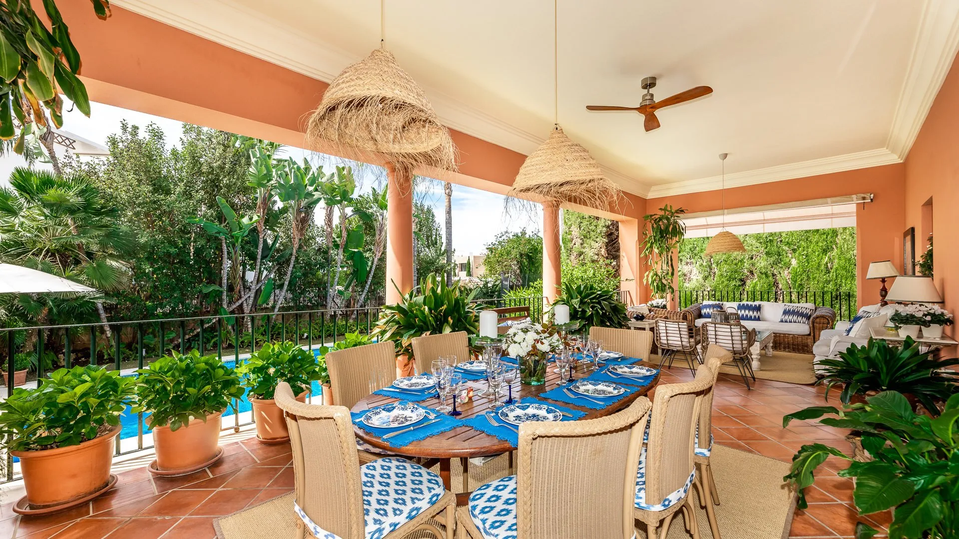 For sale villa with 5 bedrooms in Altos de Puente Romano