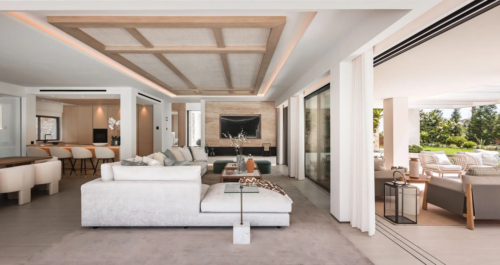 Comprar villa en Nueva Andalucia de 5 dormitorios