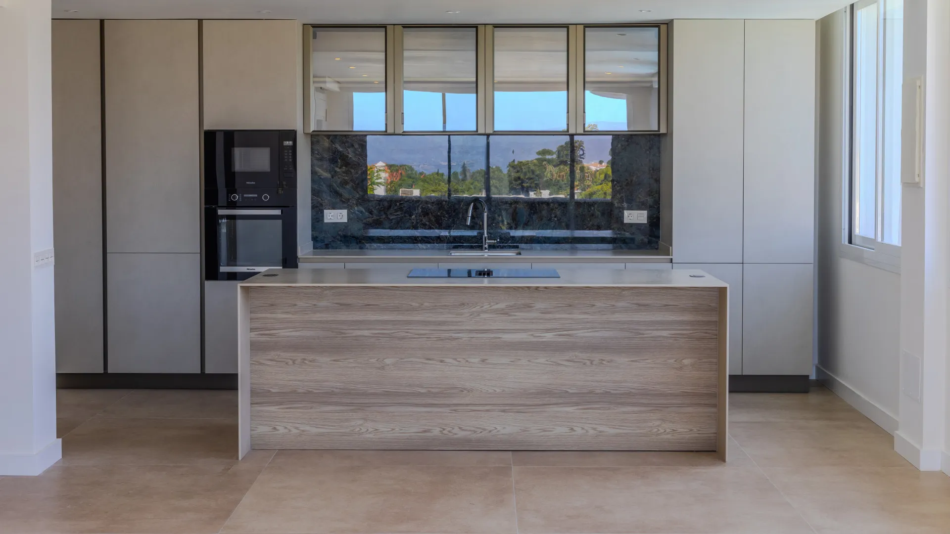 Buy Nueva Andalucia apartment