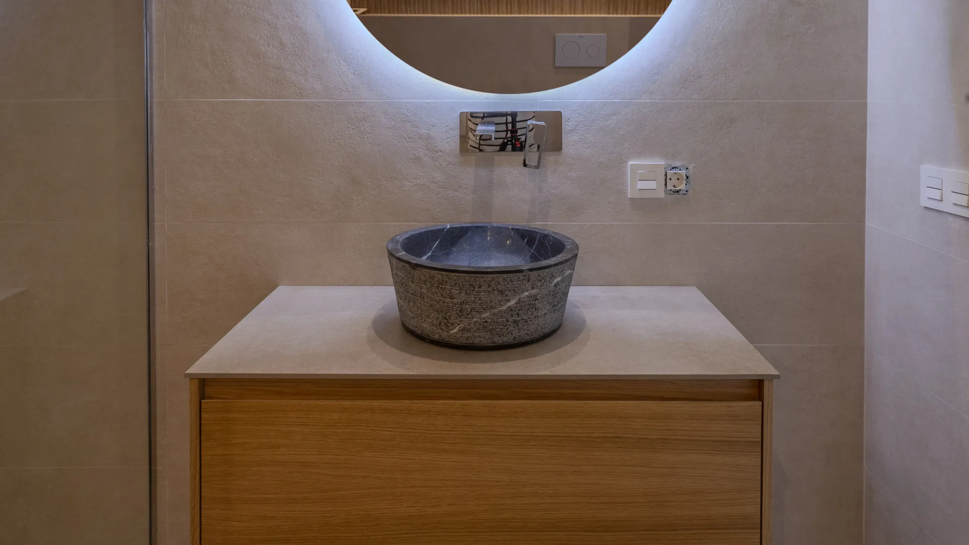 Buy Nueva Andalucia apartment