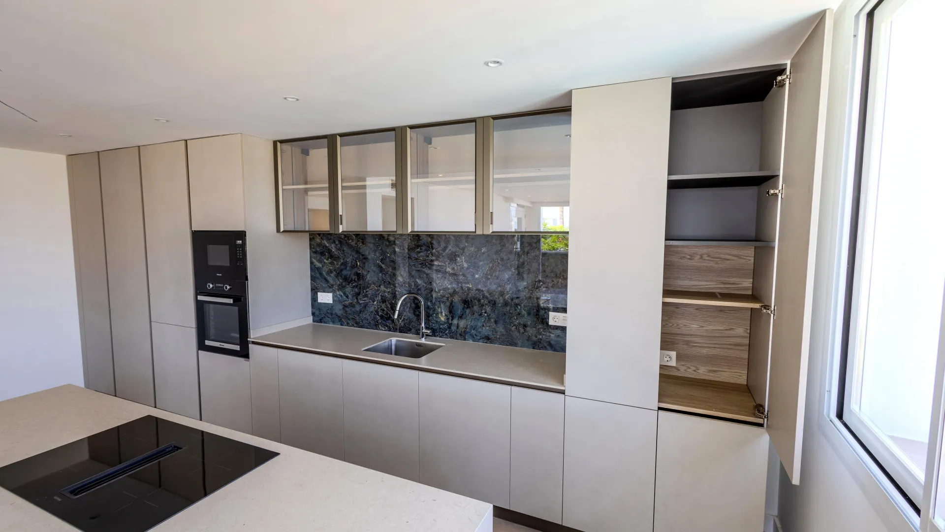 Buy Nueva Andalucia apartment