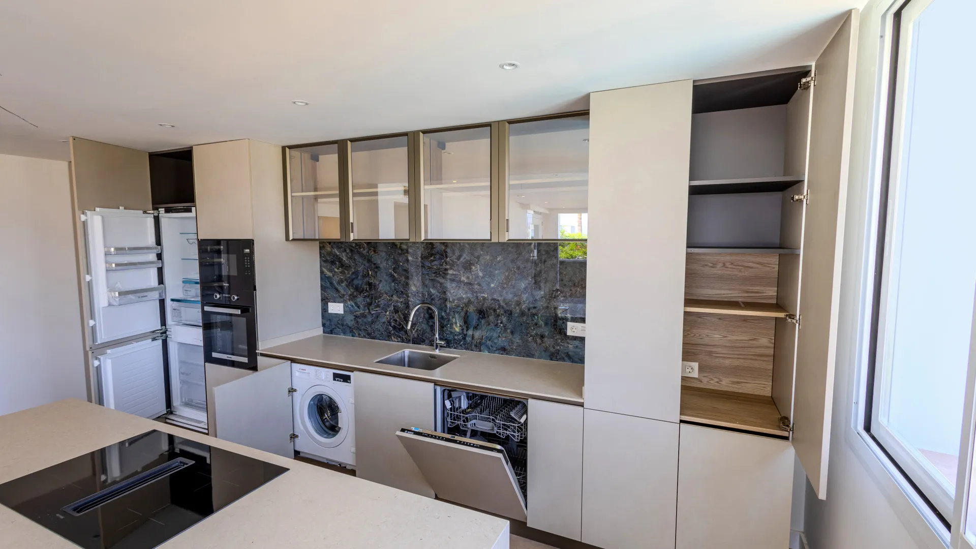 Buy Nueva Andalucia apartment