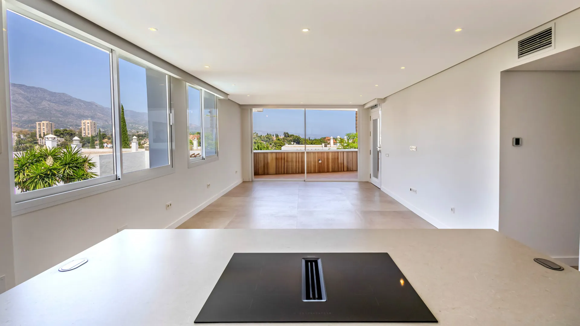 Buy Nueva Andalucia apartment