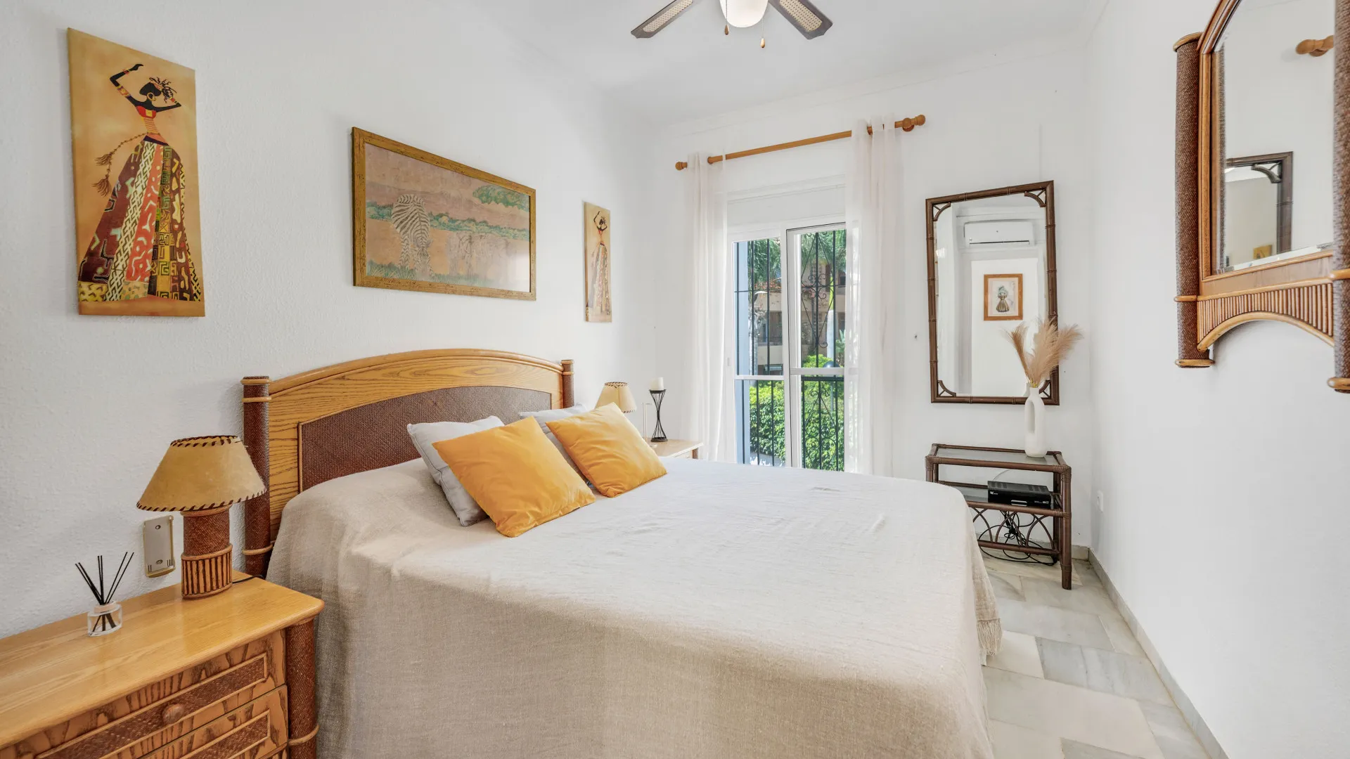 Comprar adosado en El Rosario de 4 dormitorios