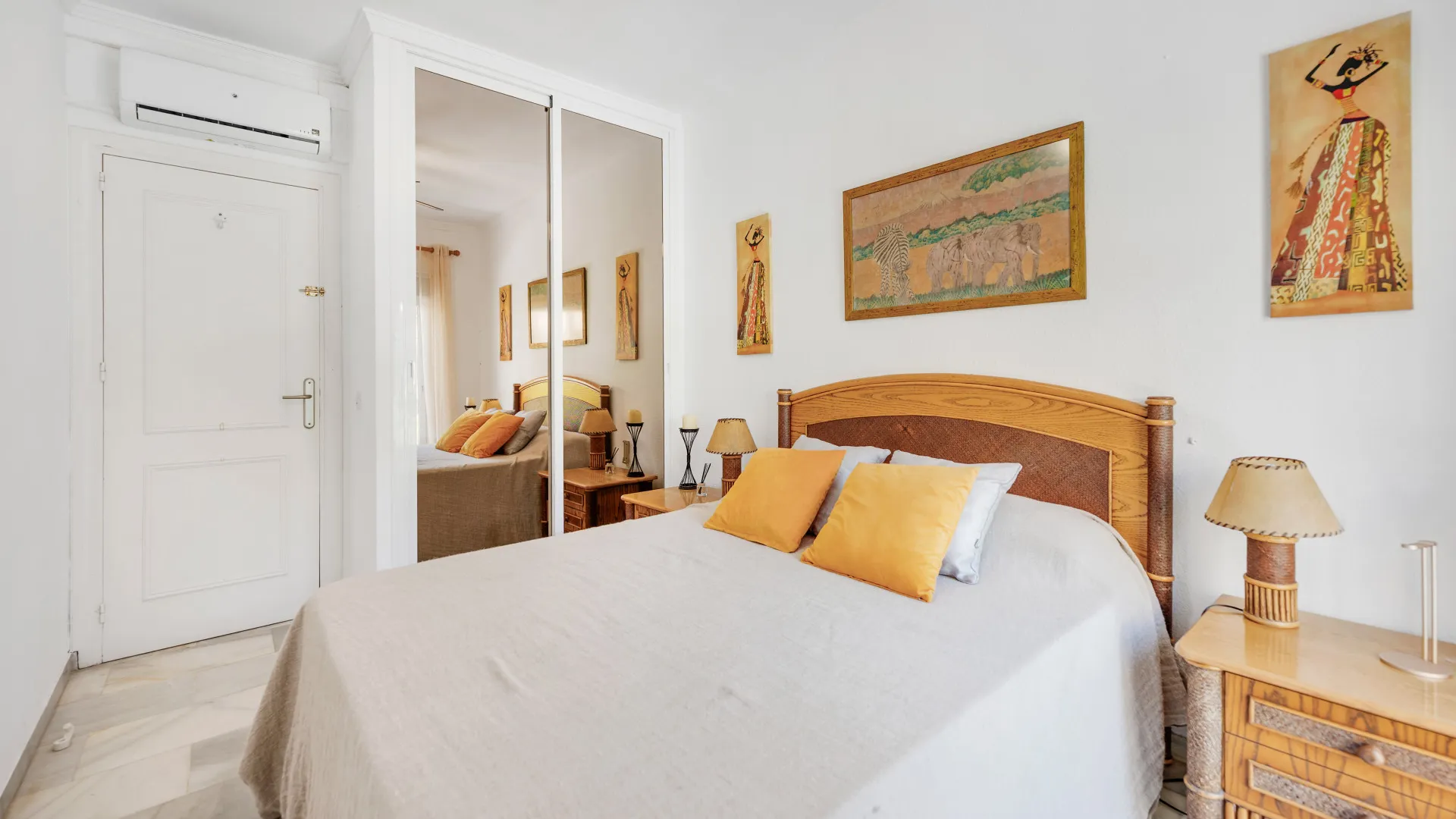 Comprar adosado en El Rosario de 4 dormitorios