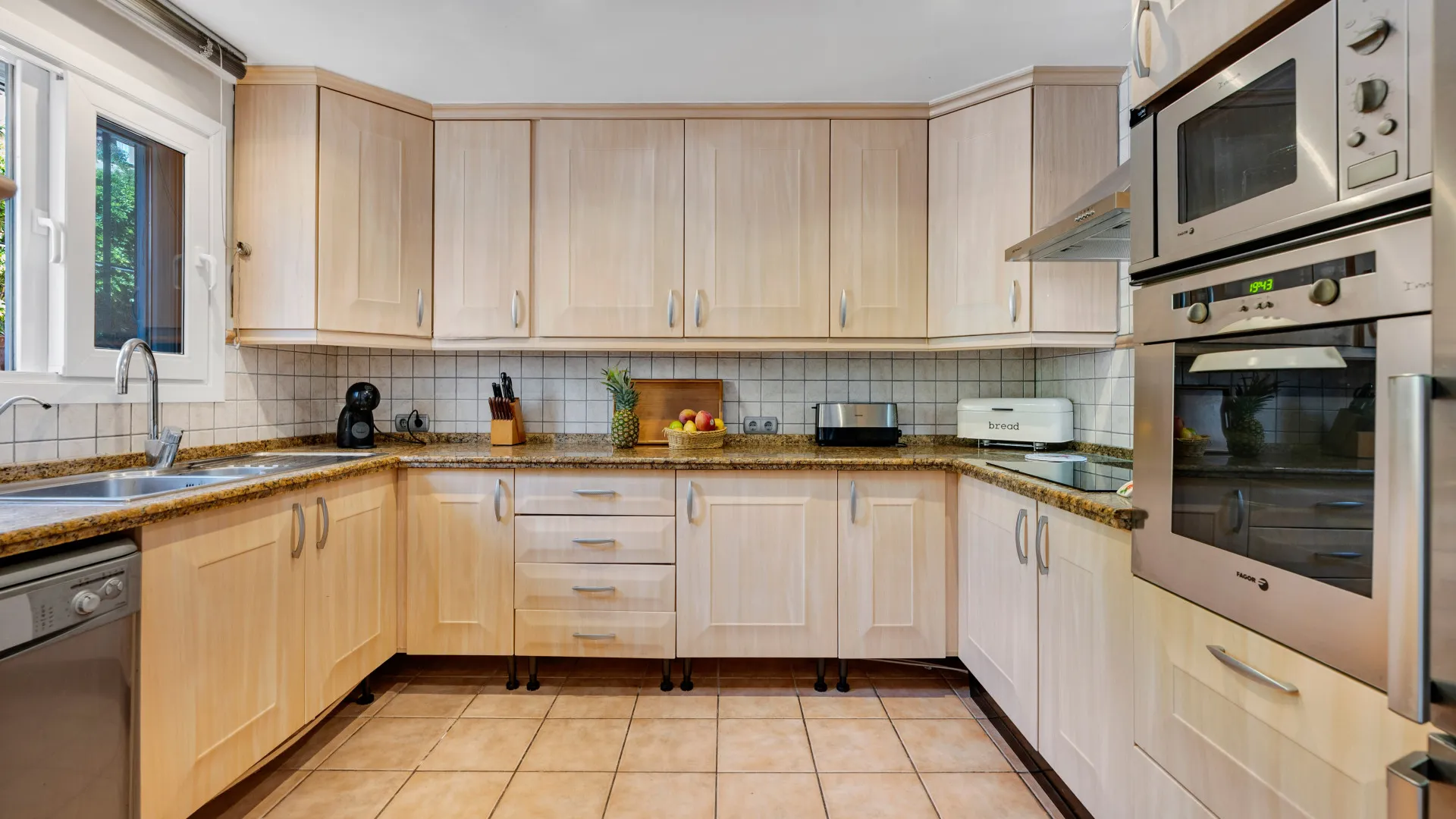 Comprar adosado en El Rosario de 4 dormitorios