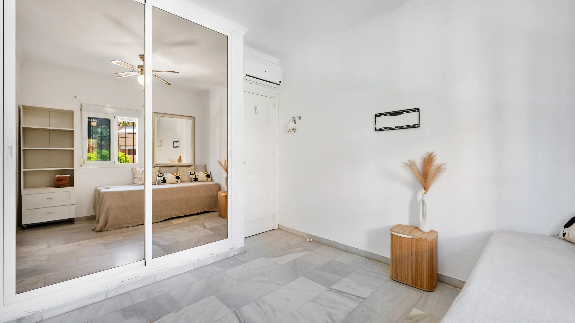 Comprar adosado en El Rosario de 4 dormitorios