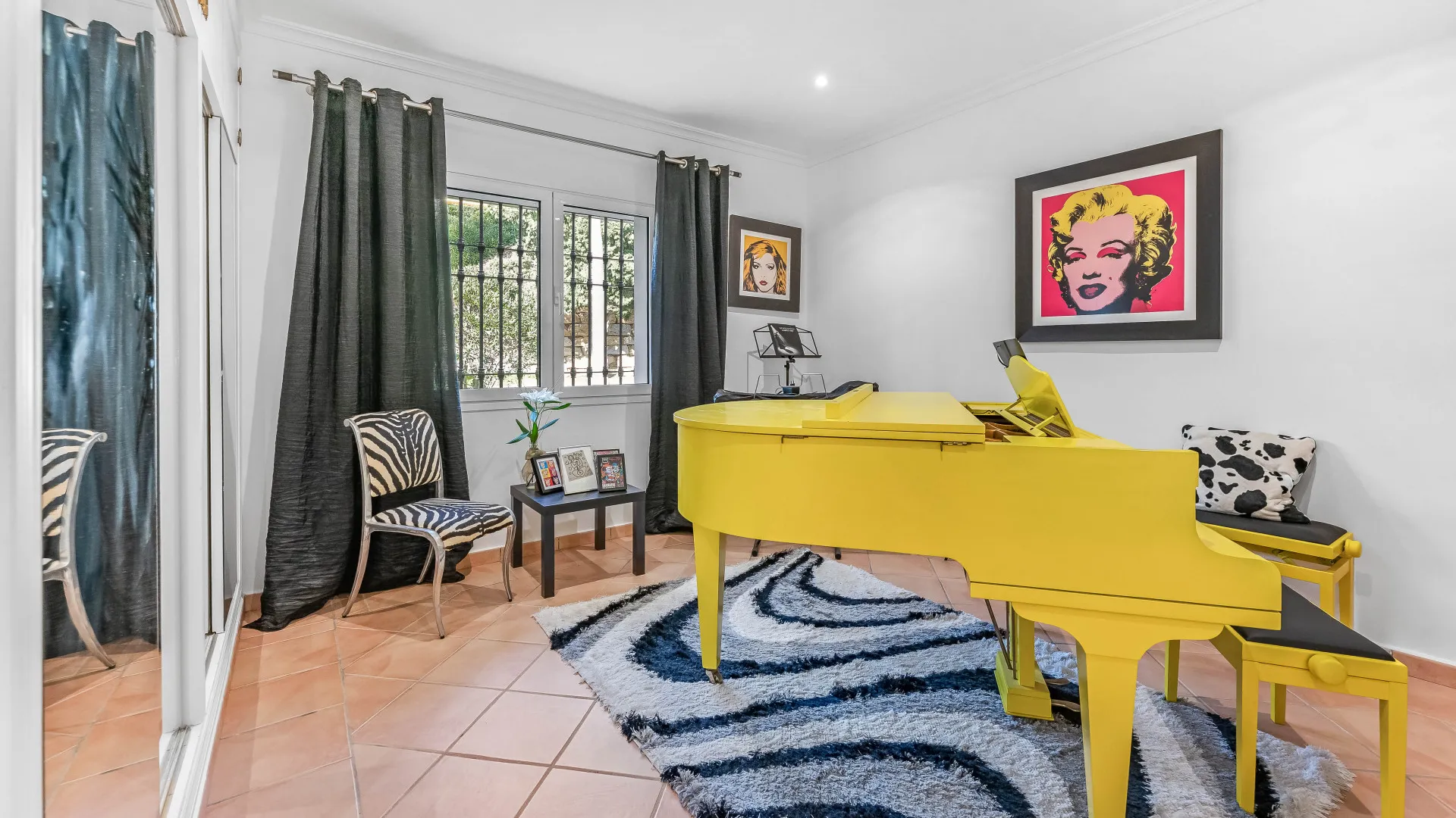 For sale villa with 6 bedrooms in Zona F