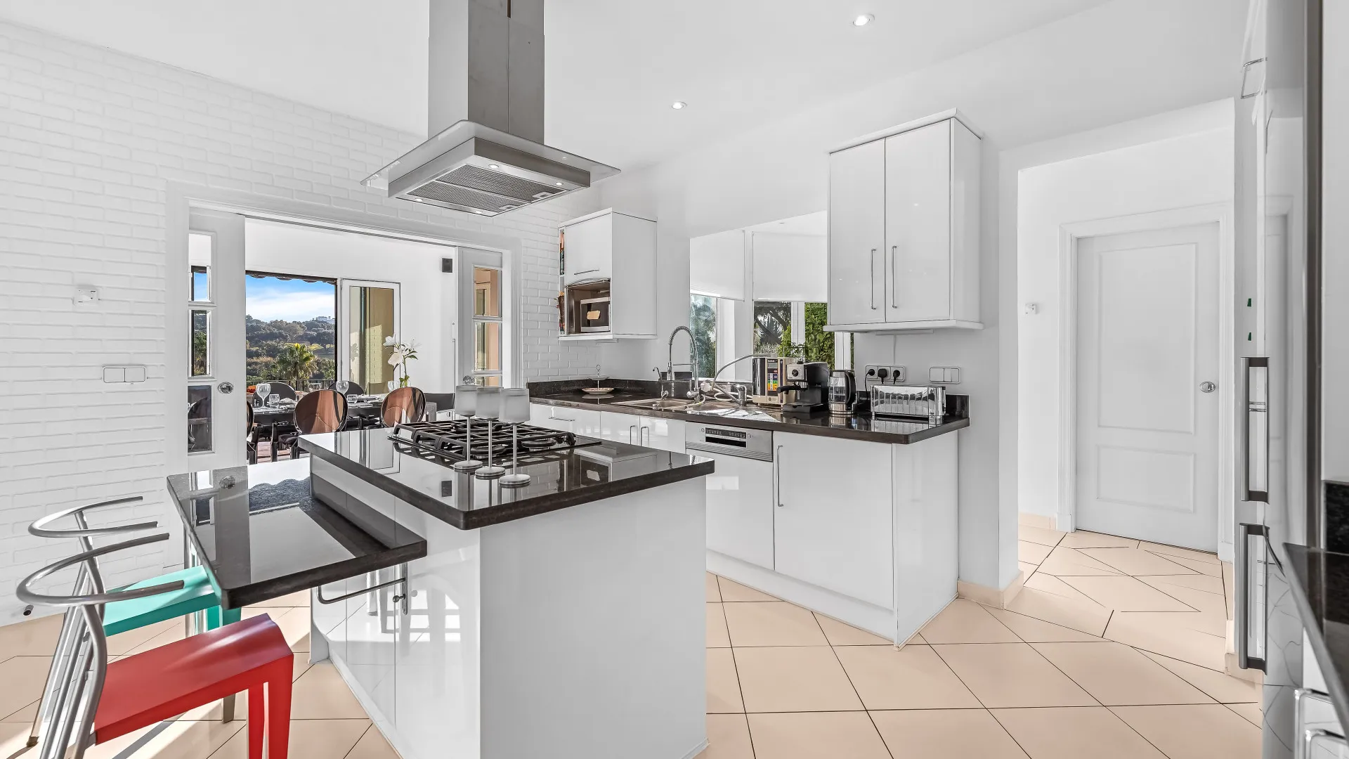 For sale villa with 6 bedrooms in Zona F