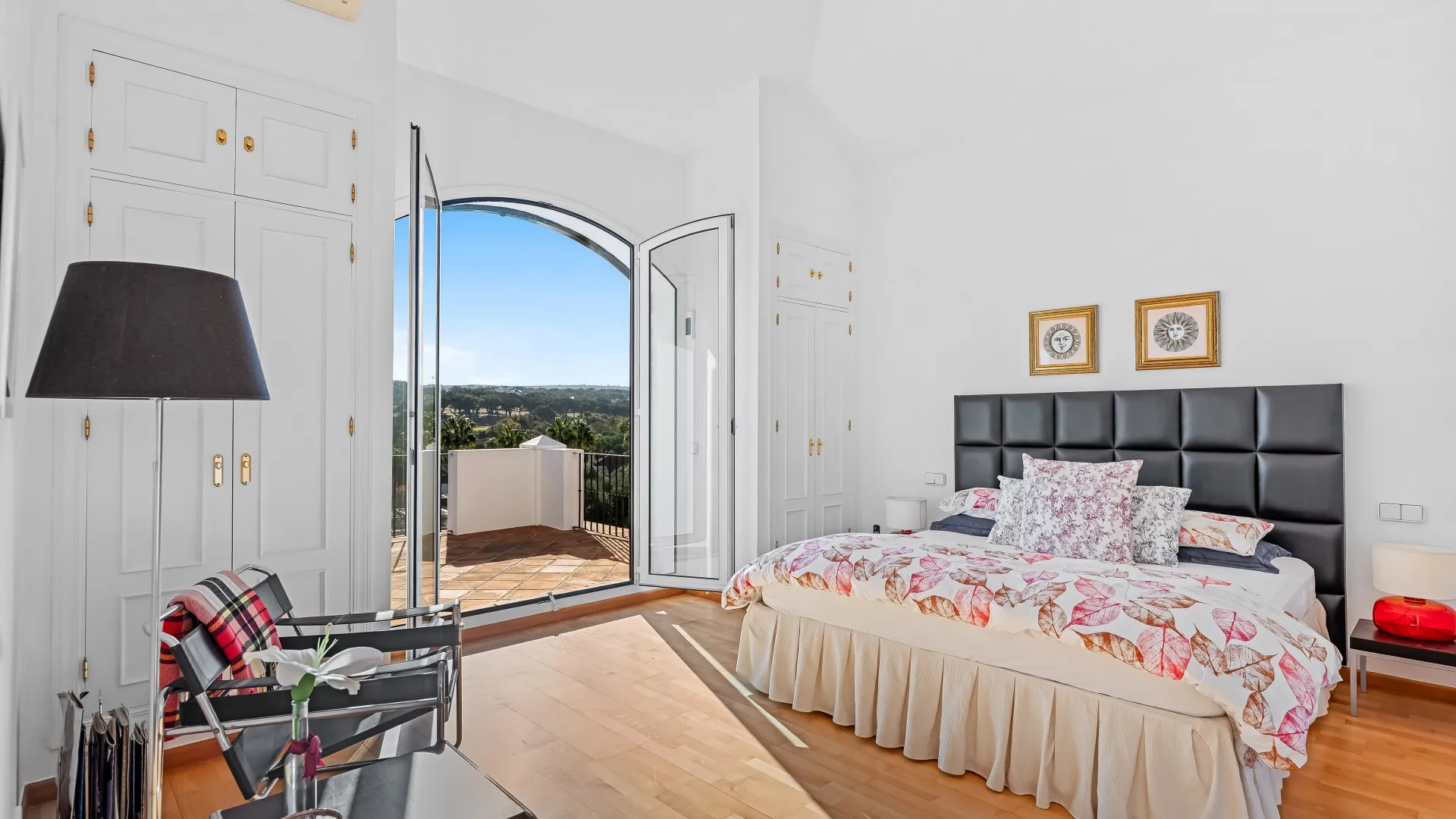 For sale villa with 6 bedrooms in Zona F