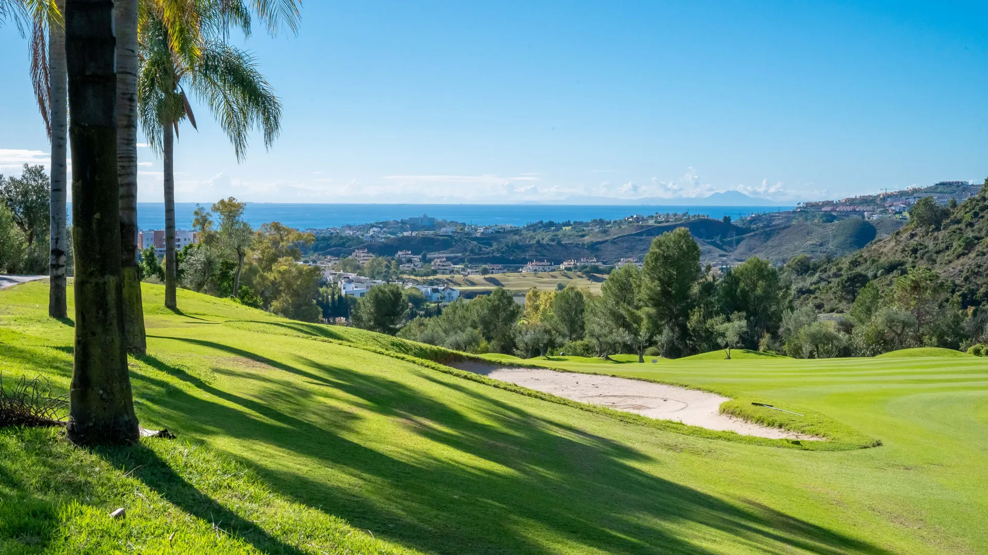 Se vende villa en Los Arqueros de 6 dormitorios