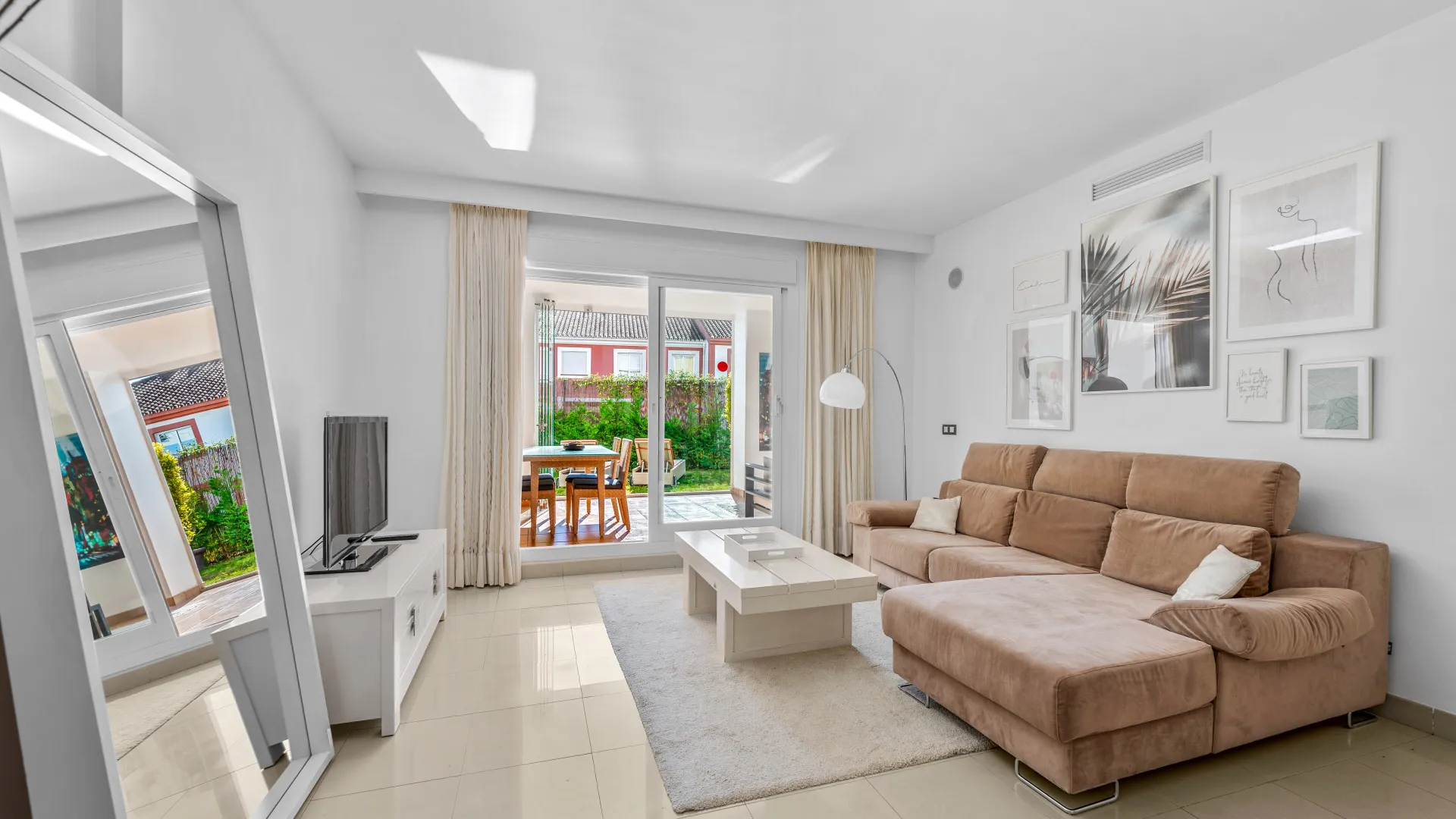 2 bedrooms ground floor apartment in Cortijo del Mar for sale