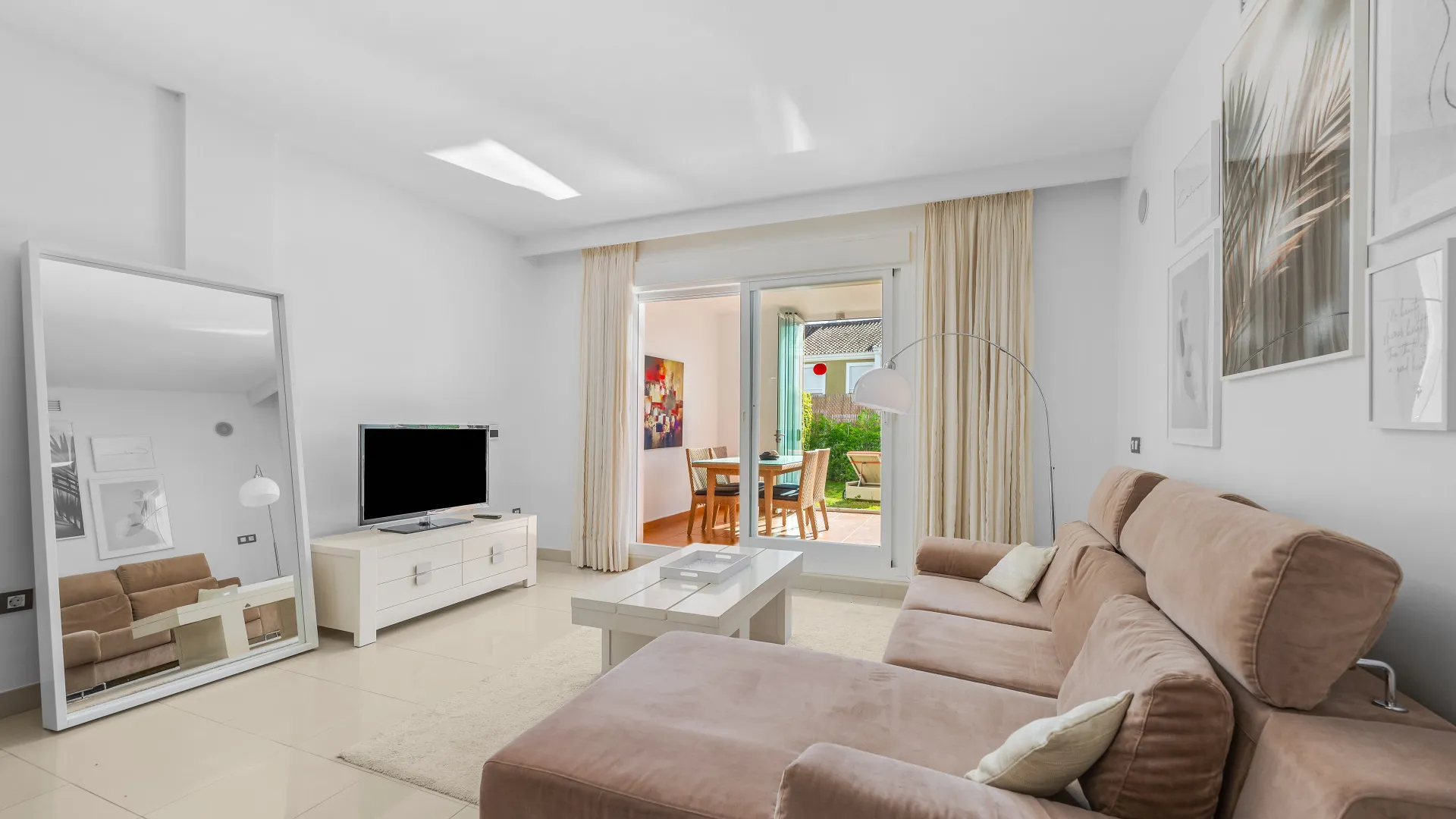 2 bedrooms ground floor apartment in Cortijo del Mar for sale