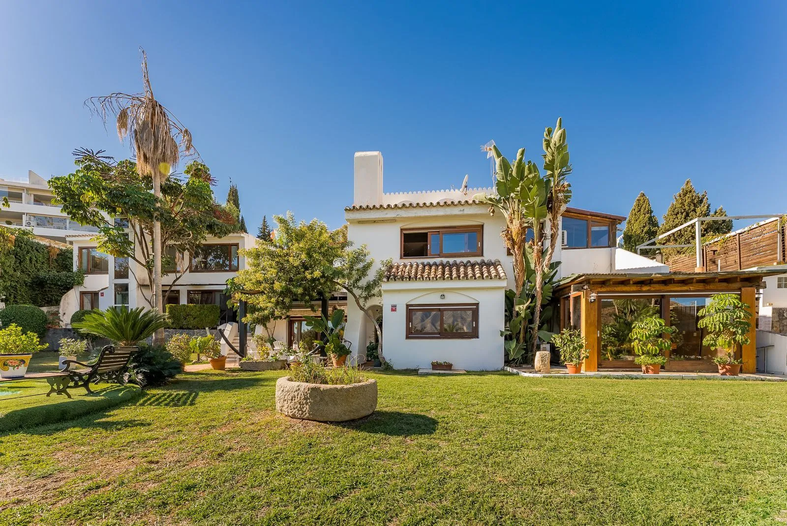 Villa en venta de 7 dormitorios en Nueva Andalucia