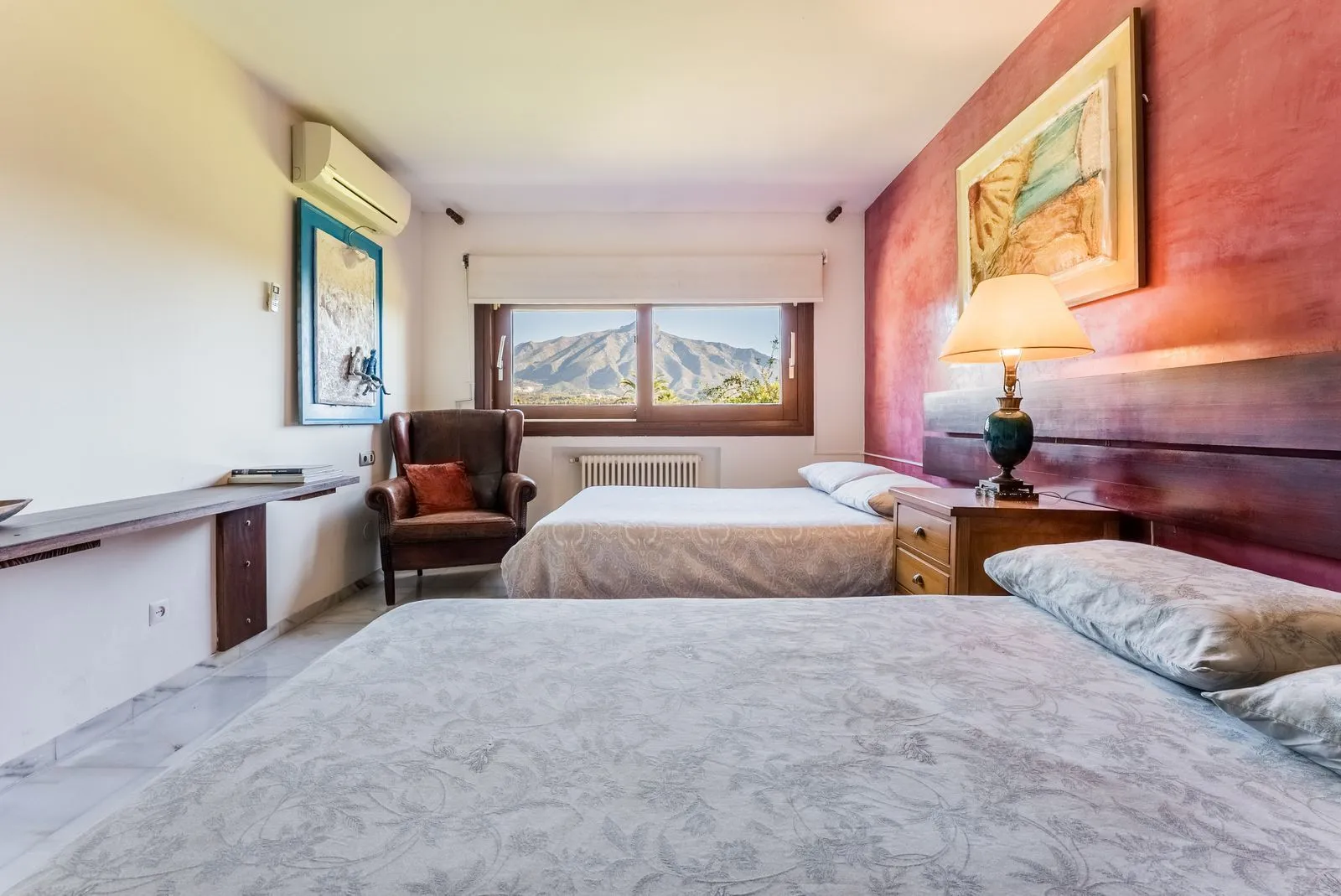 Villa en venta de 7 dormitorios en Nueva Andalucia