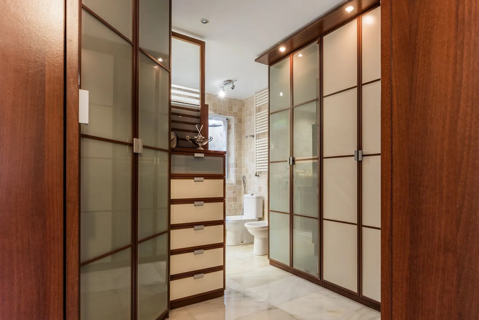 Villa en venta de 7 dormitorios en Nueva Andalucia