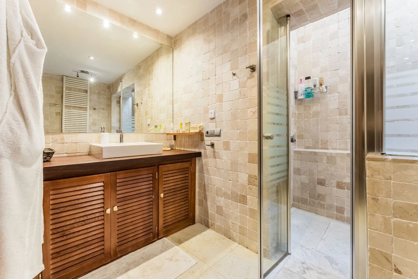 Villa en venta de 7 dormitorios en Nueva Andalucia