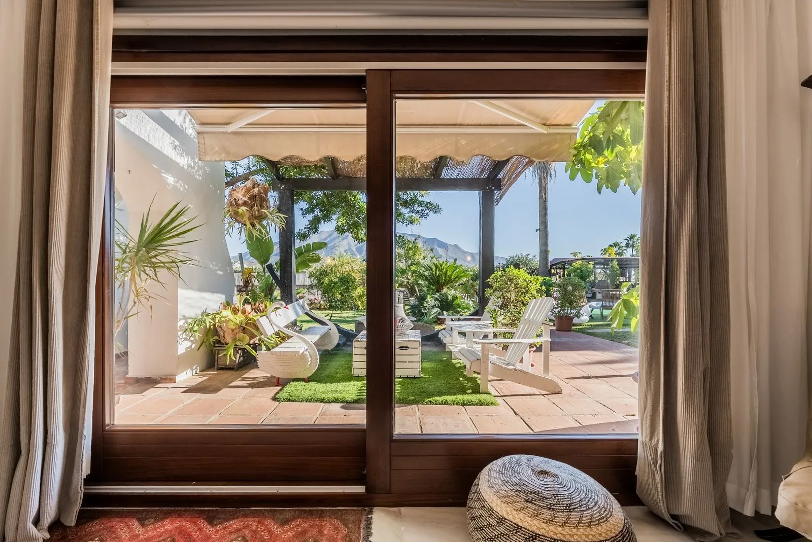 Villa en venta de 7 dormitorios en Nueva Andalucia