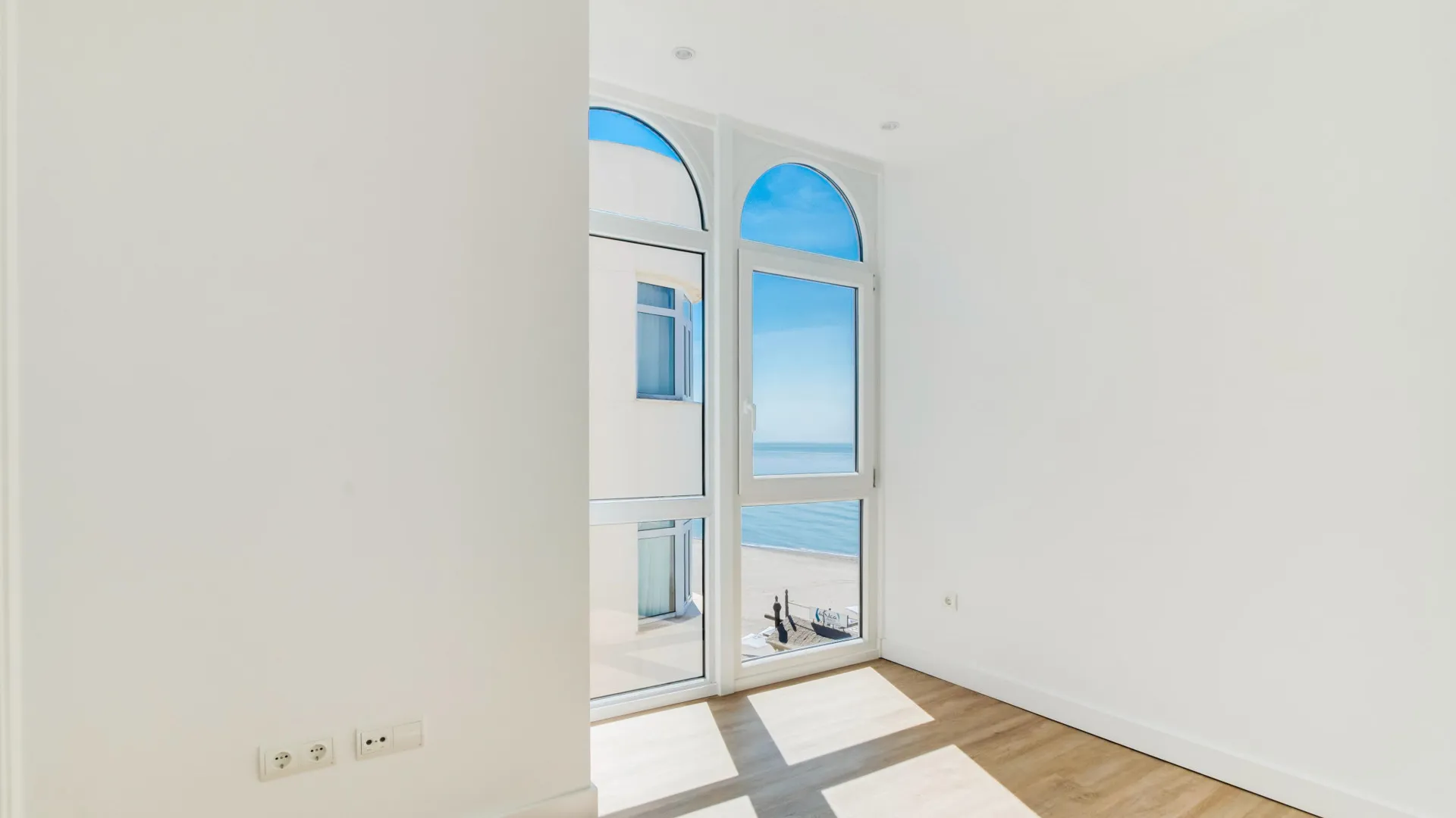 For sale apartment in Estepona