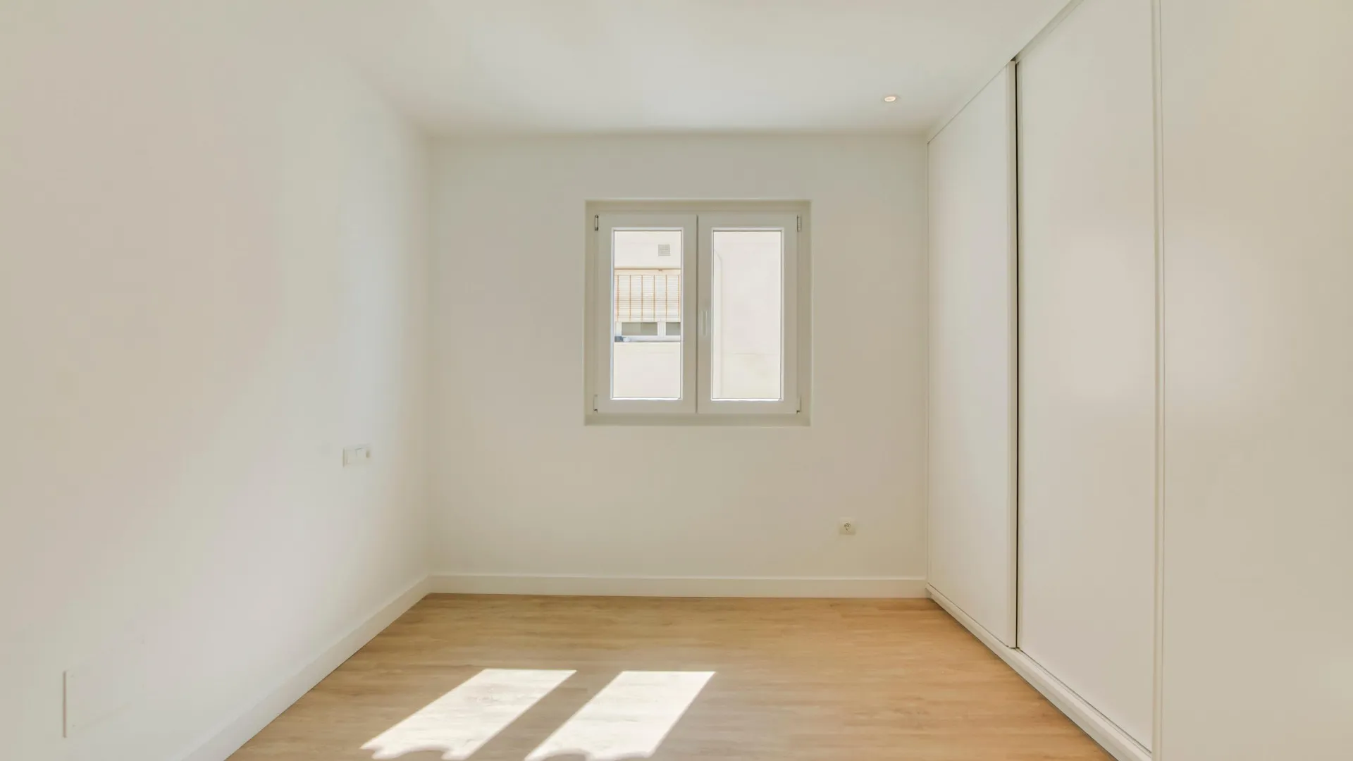 For sale apartment in Estepona