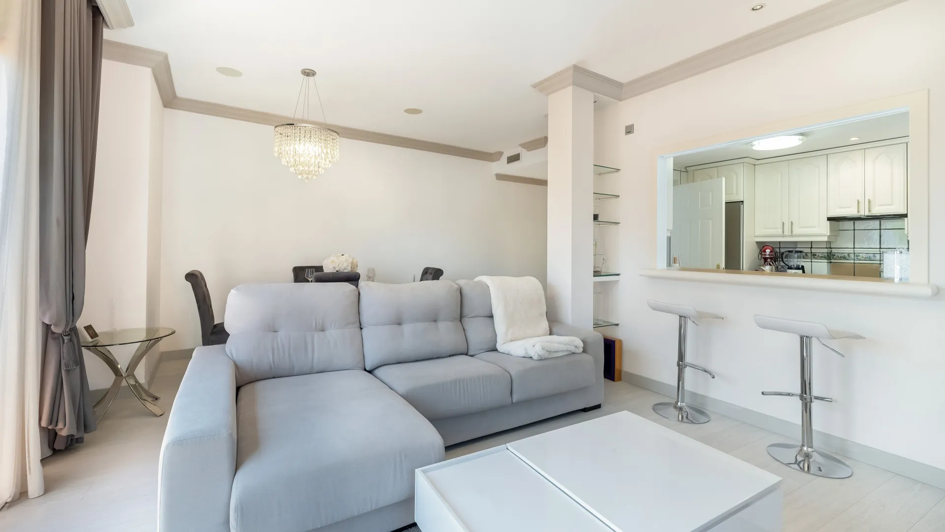 Duplex penthouse for sale in Estepona