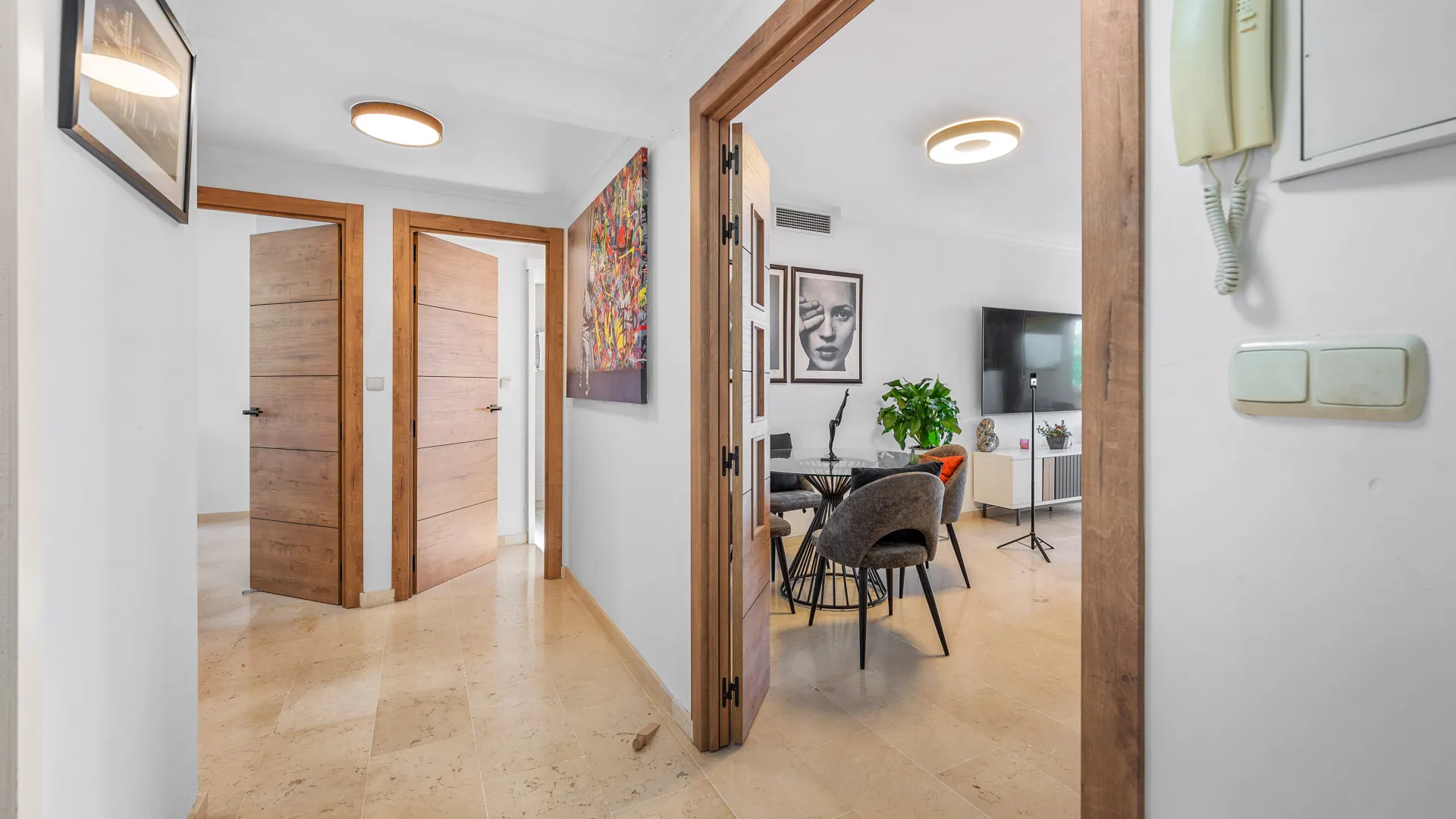 Apartment with 2 bedrooms for sale in Elviria