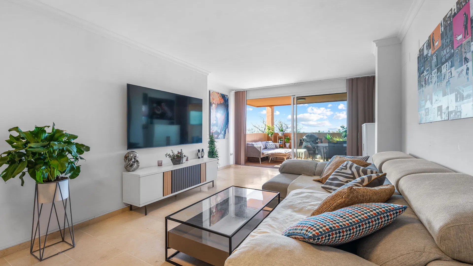 Apartment with 2 bedrooms for sale in Elviria