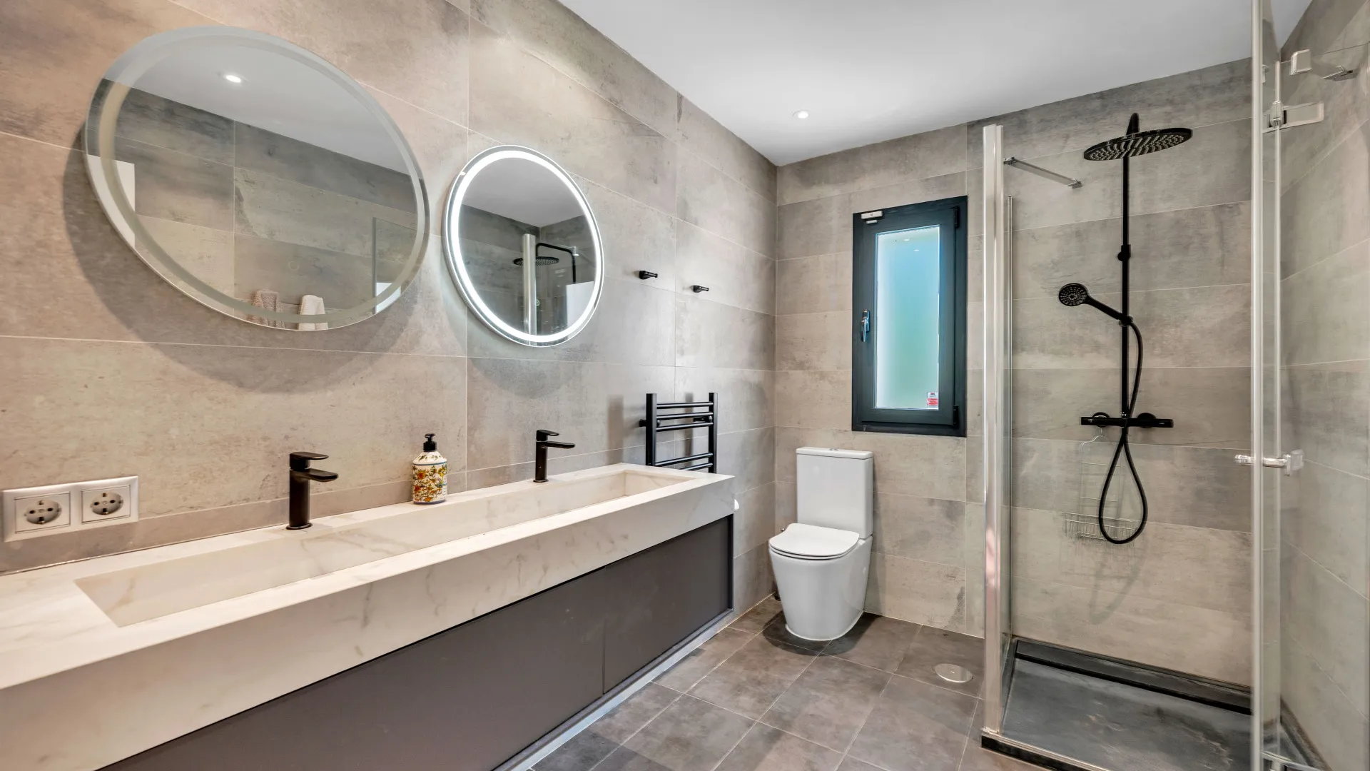 Villa in Nueva Andalucia for sale