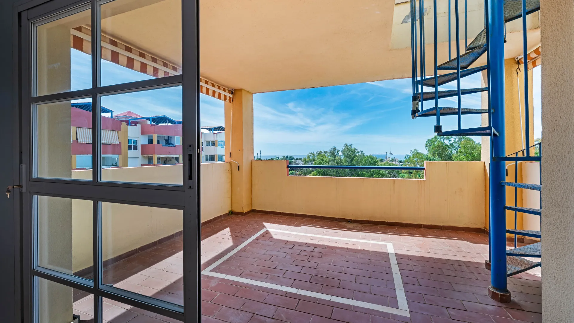 Penthouse for sale in El Paraiso