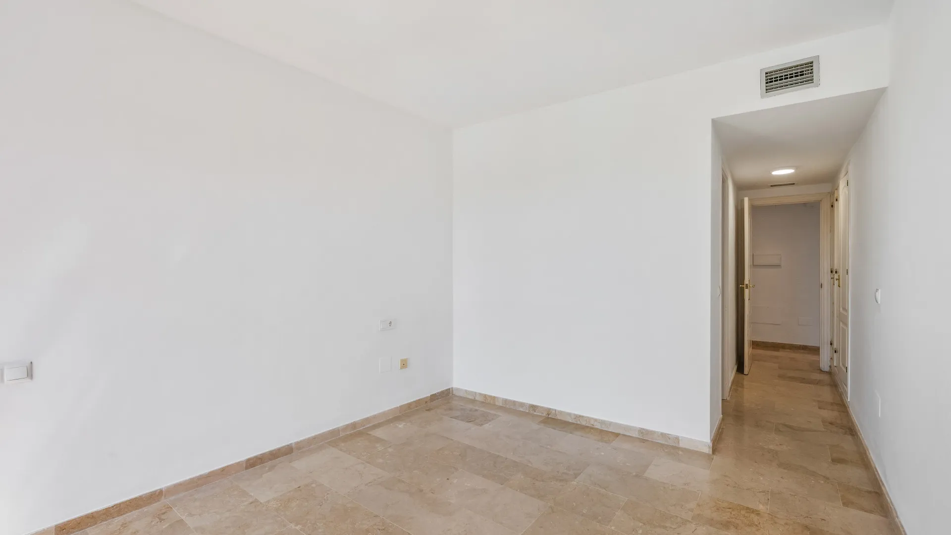 Penthouse for sale in El Paraiso