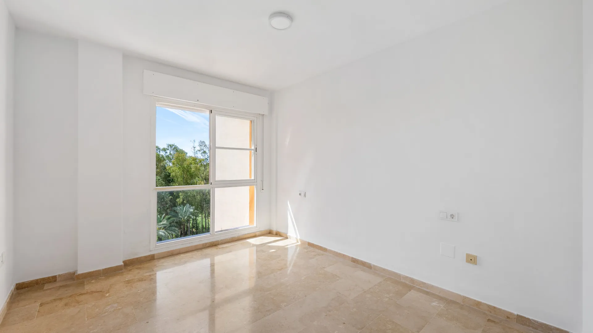 Penthouse for sale in El Paraiso