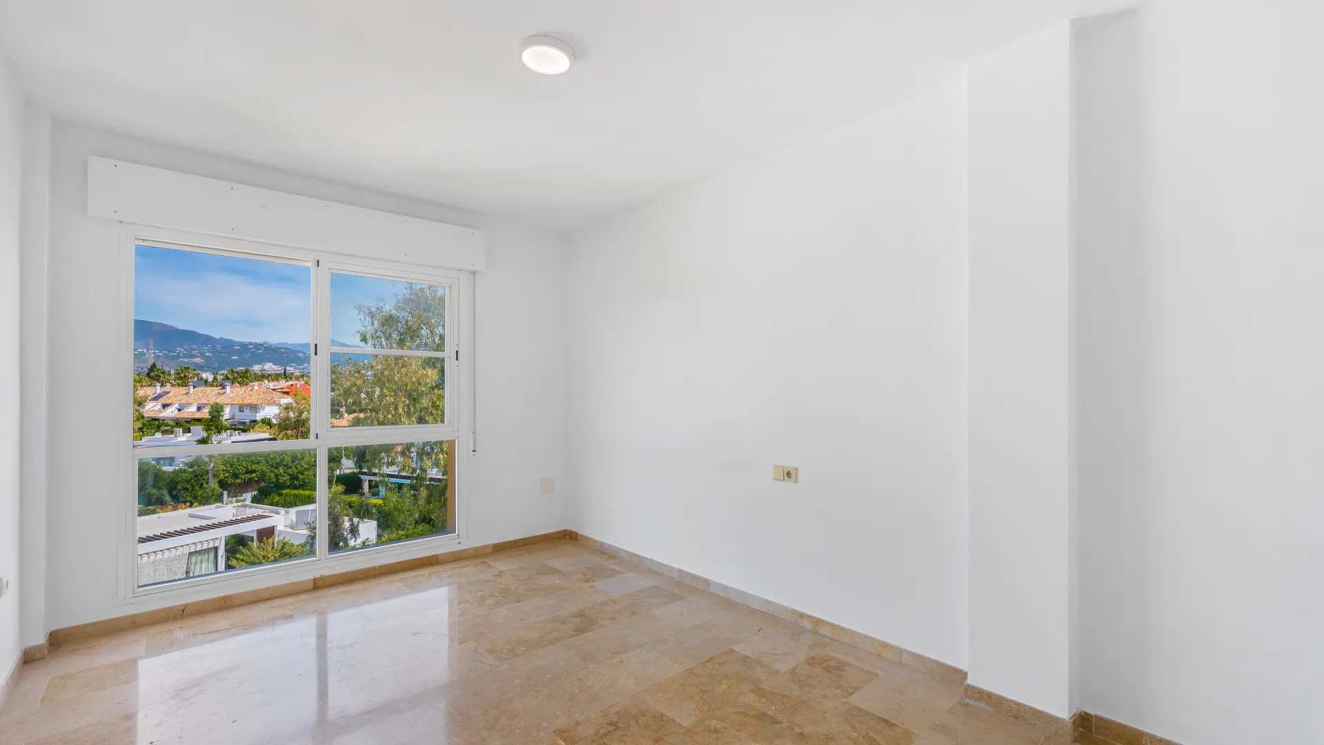 Penthouse for sale in El Paraiso