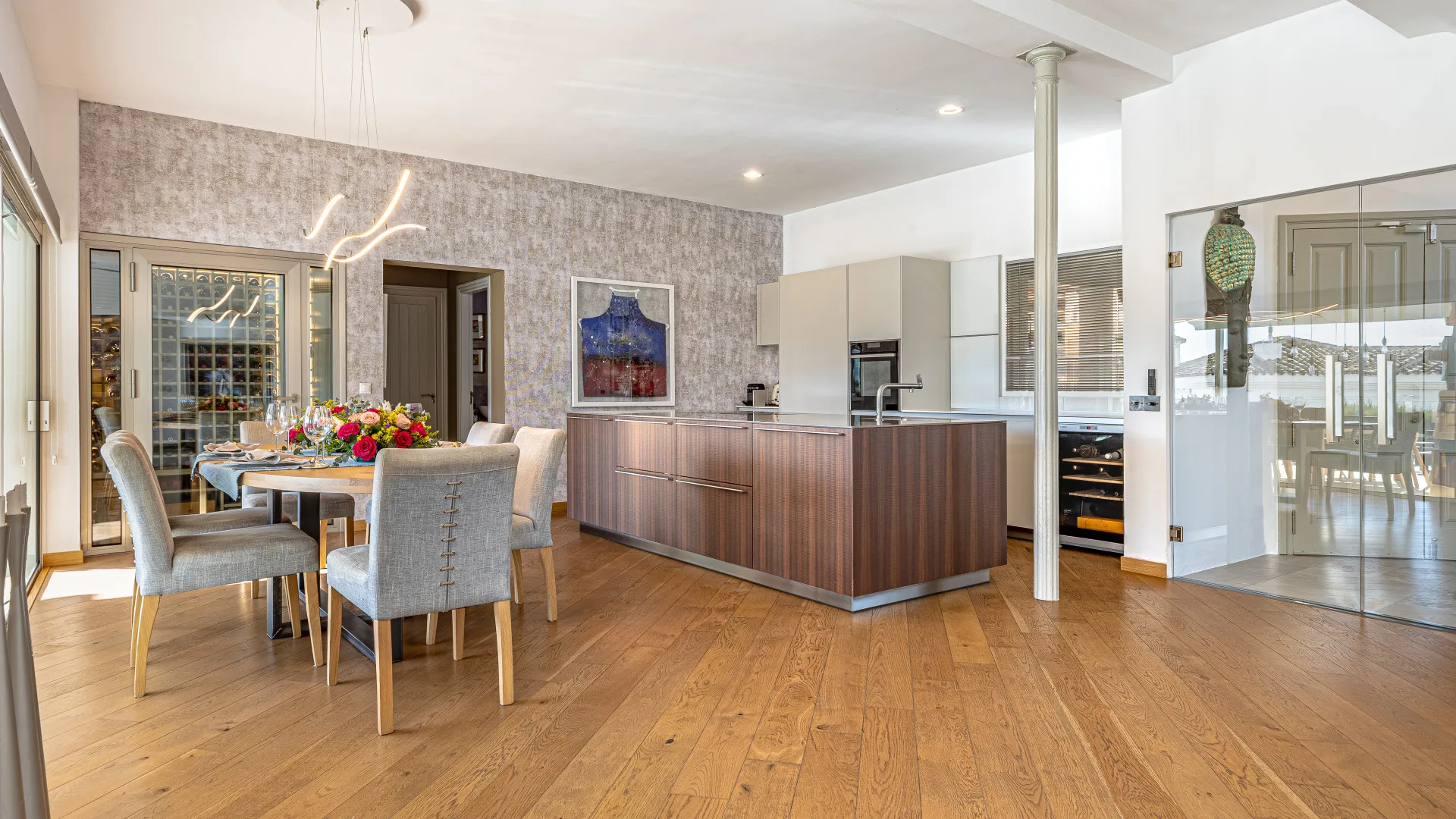 Villa for sale in Marbella East