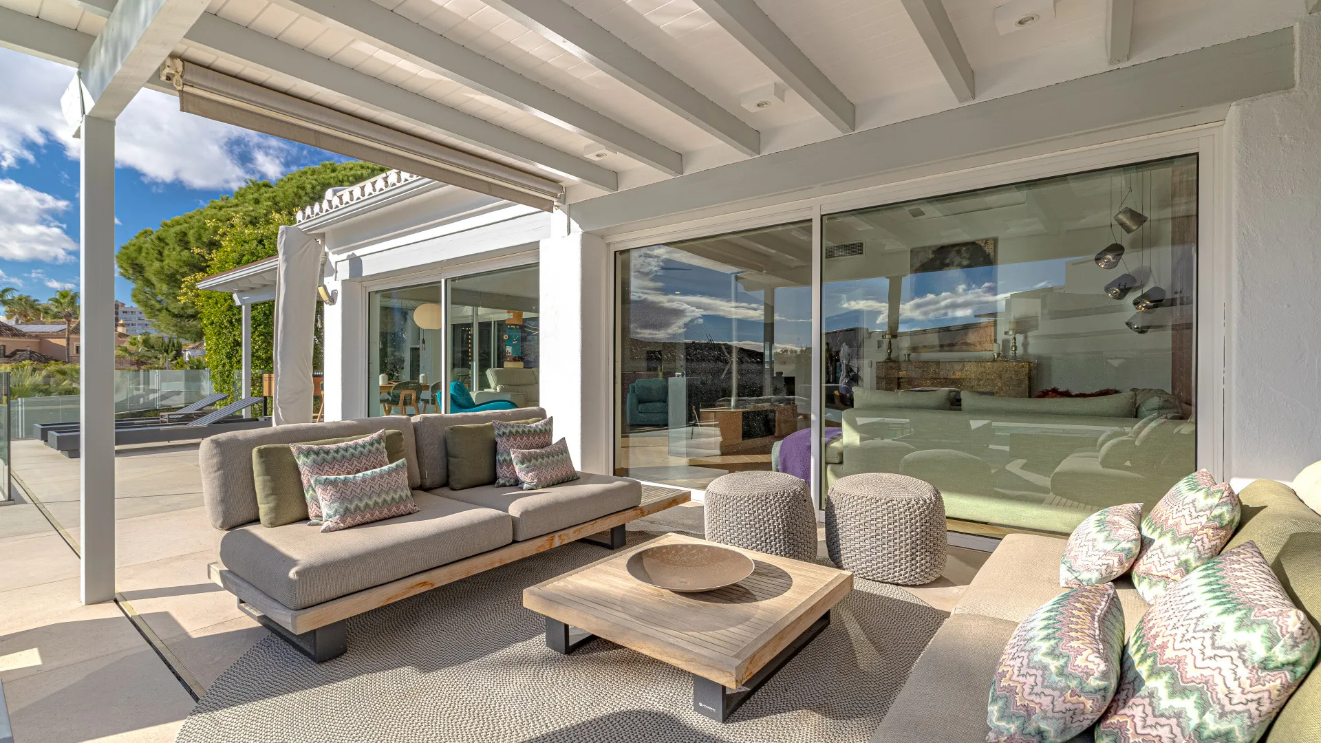 Villa for sale in Marbella East