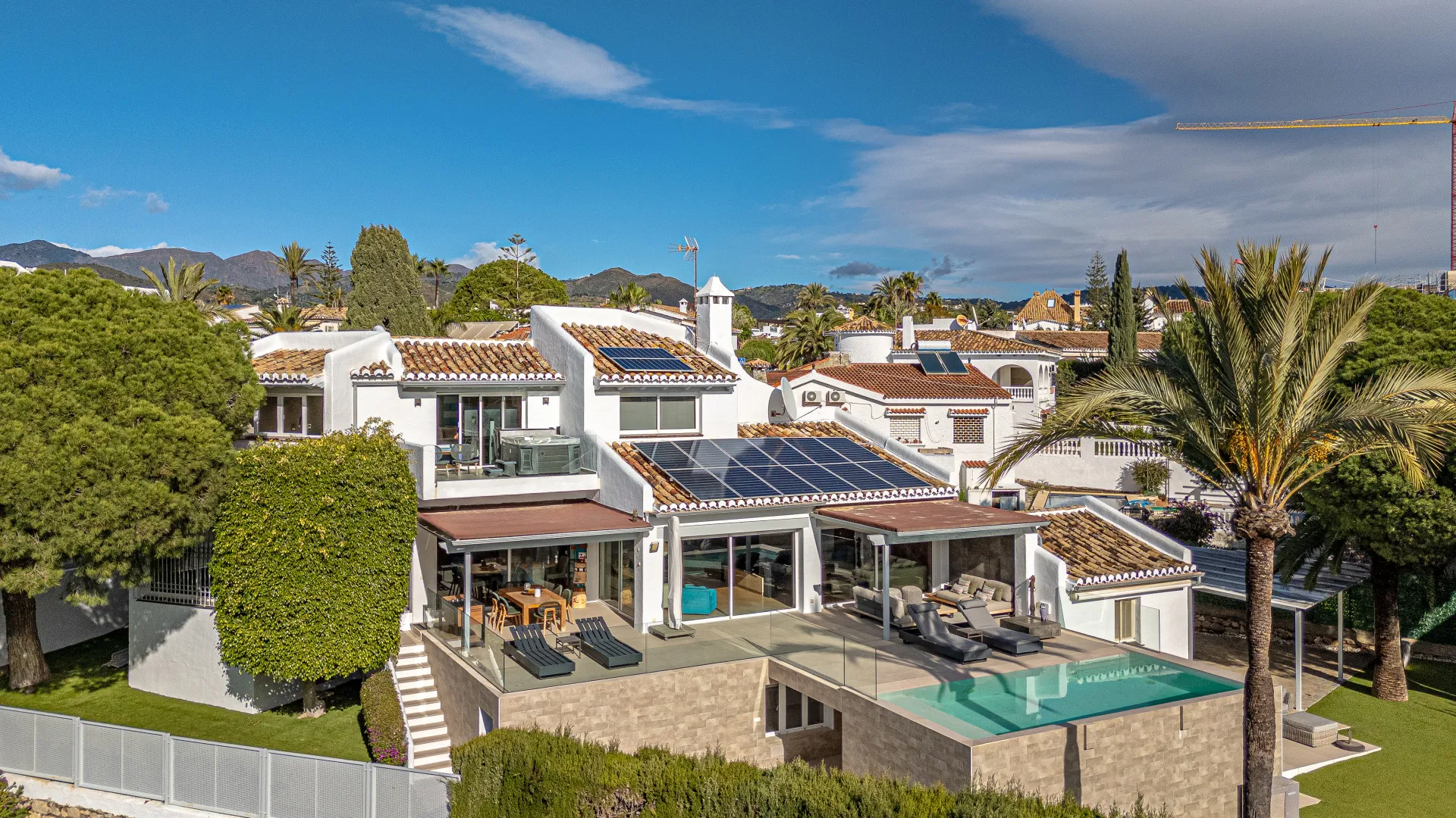 Villa for sale in Marbella East
