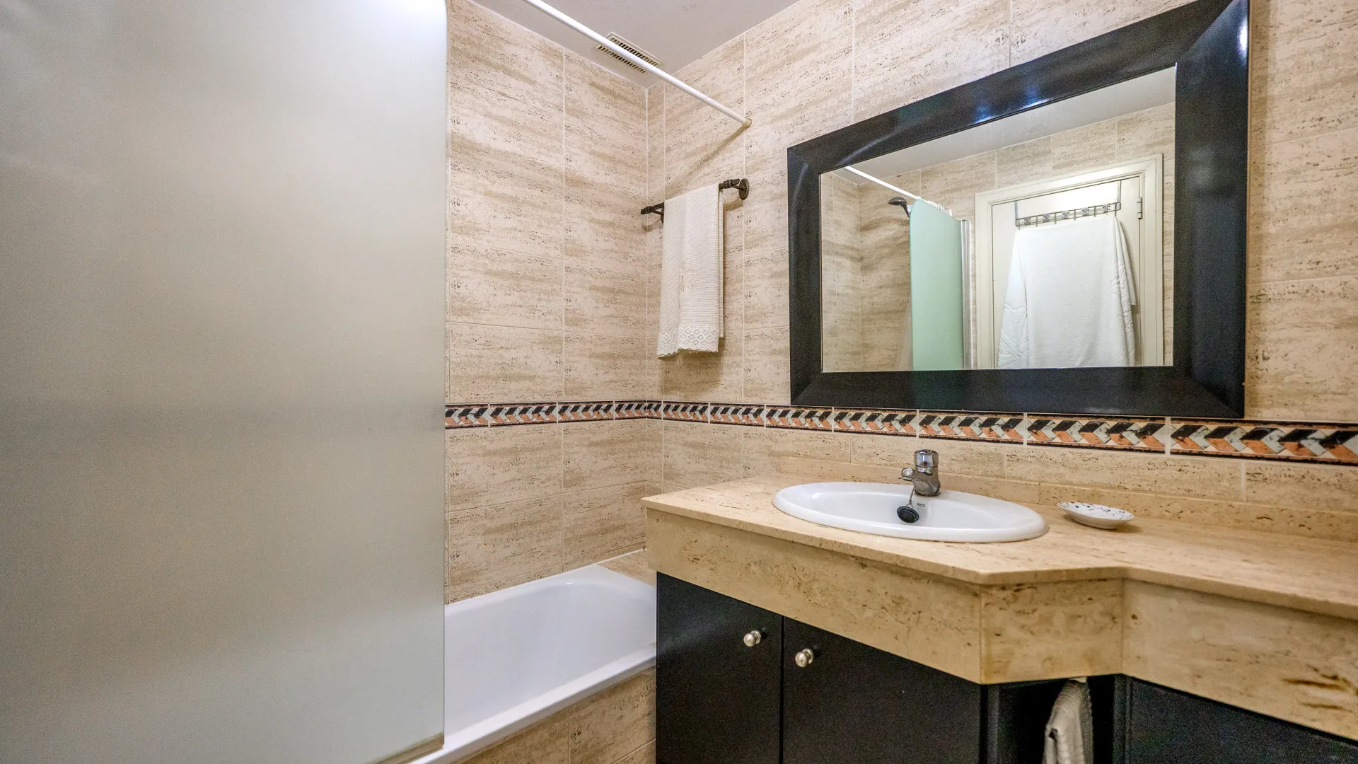 Nueva Andalucia, apartamento de 2 dormitorios a la venta