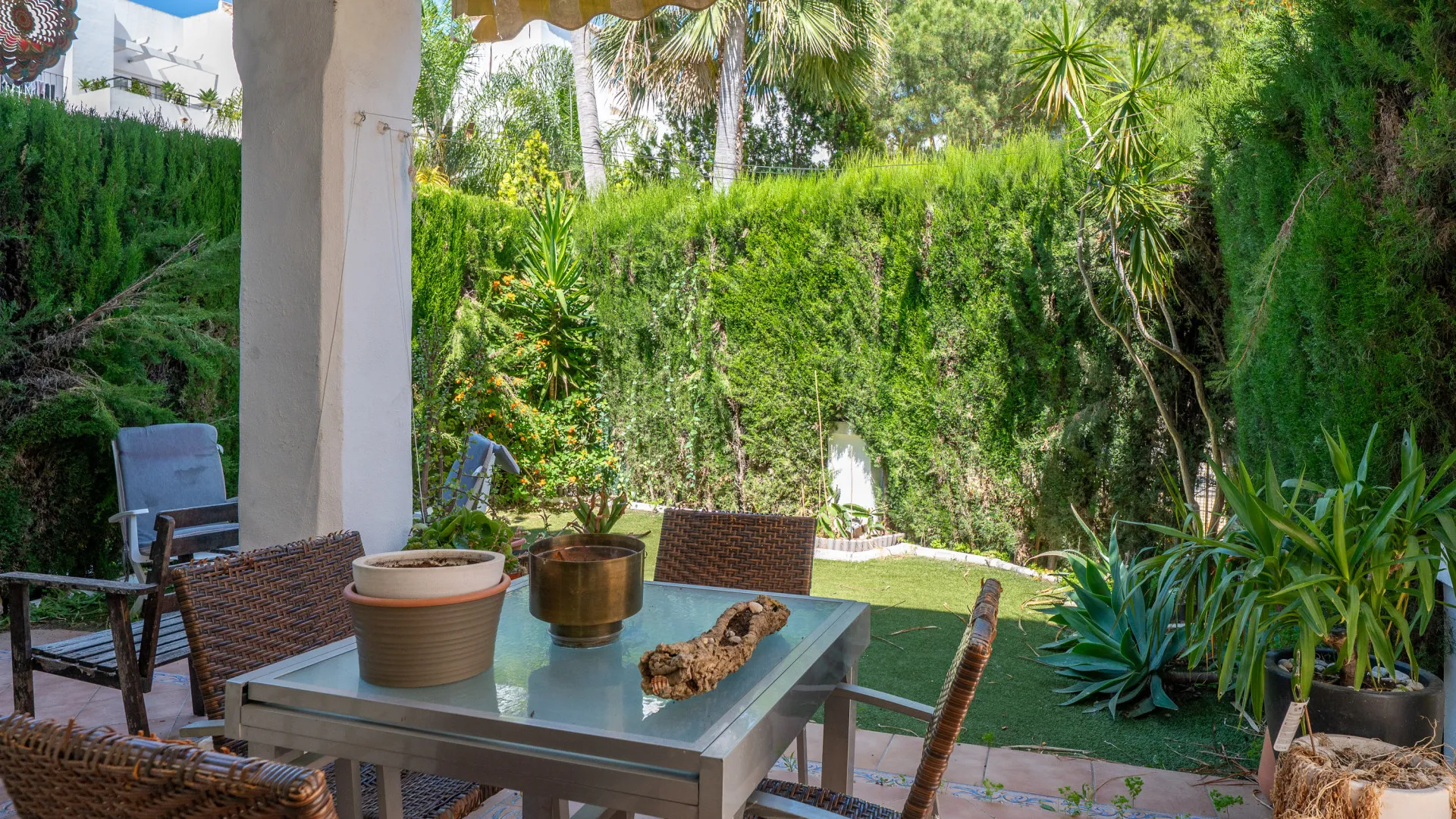 Nueva Andalucia, apartamento de 2 dormitorios a la venta