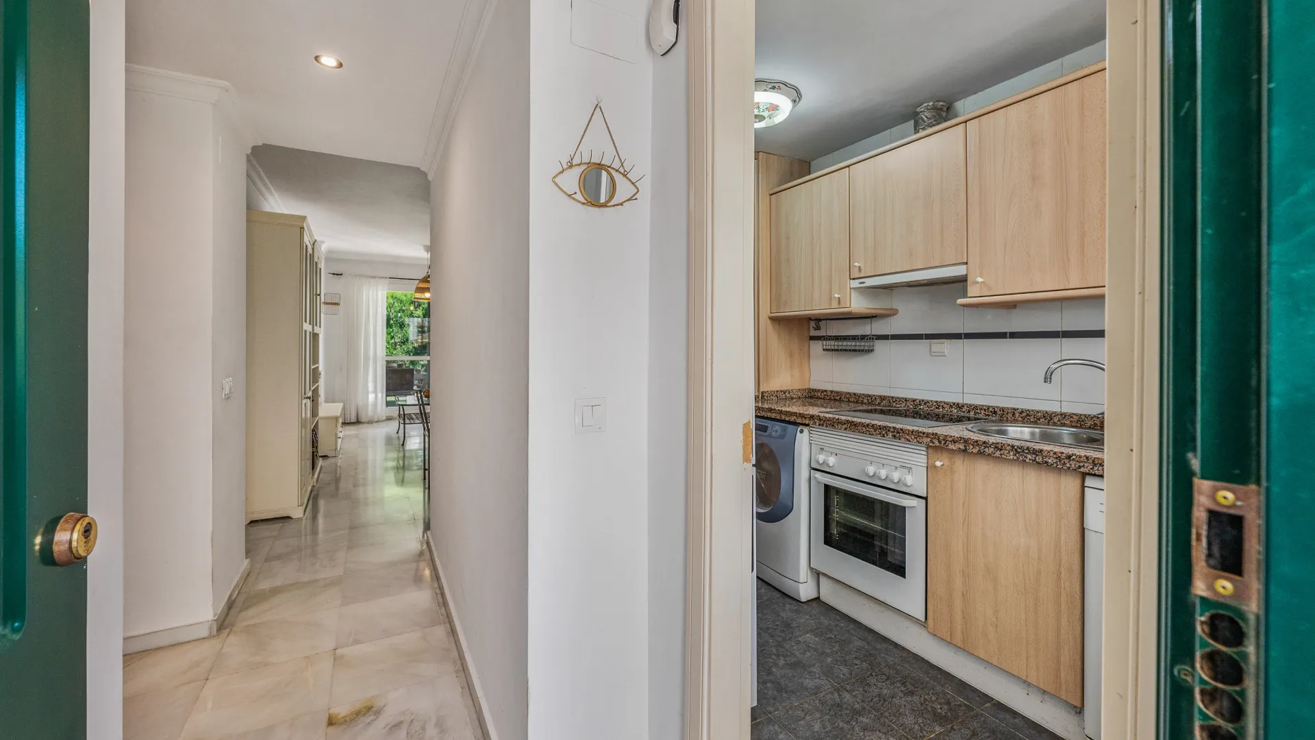 Nueva Andalucia, apartamento de 2 dormitorios a la venta