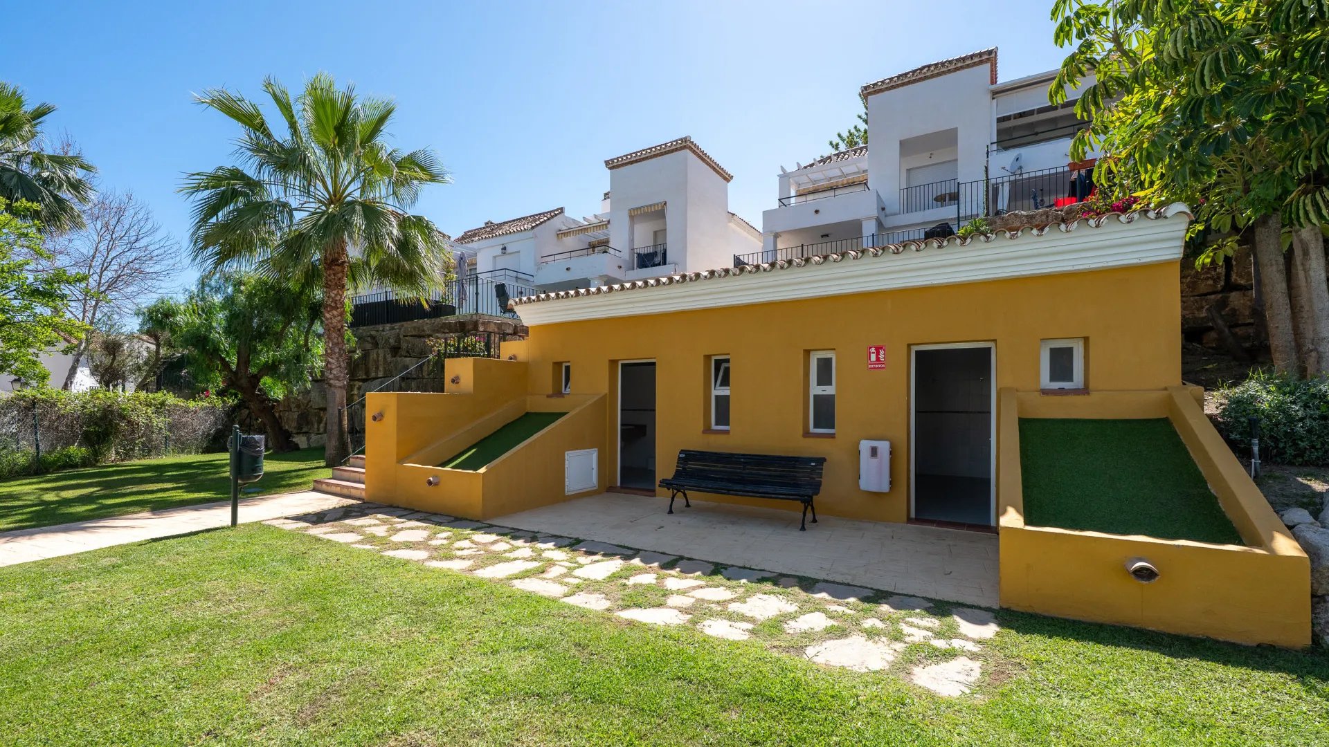 Nueva Andalucia, apartamento de 2 dormitorios a la venta
