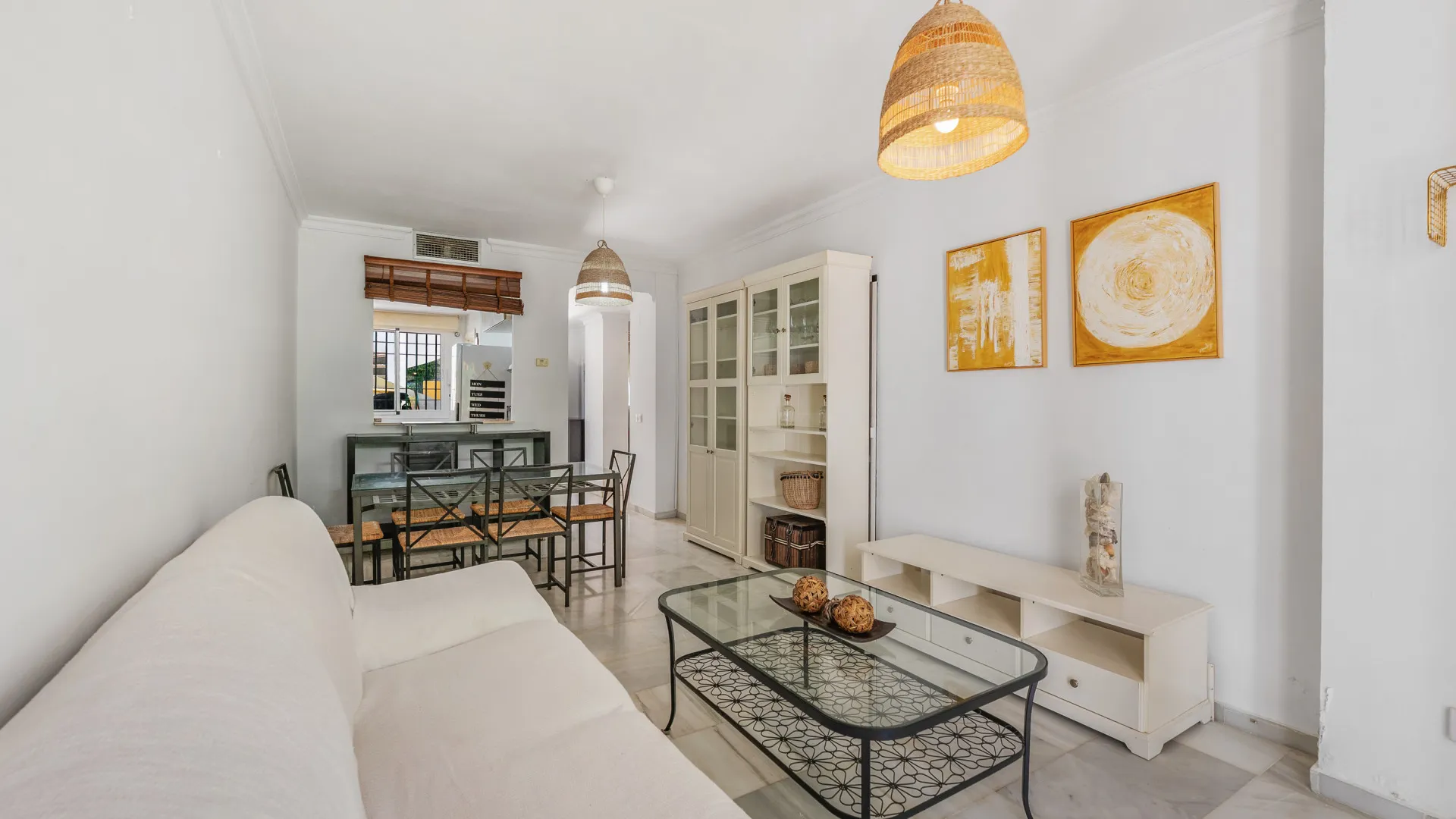 Nueva Andalucia, apartamento de 2 dormitorios a la venta