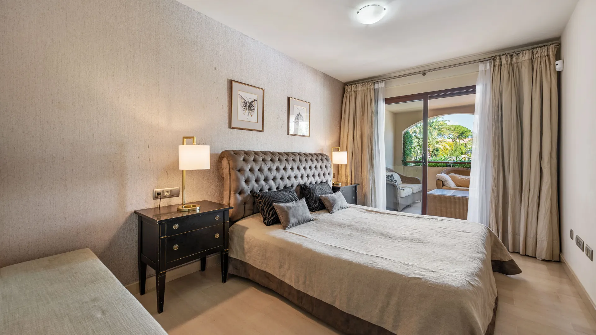 Nueva Andalucia apartment for sale