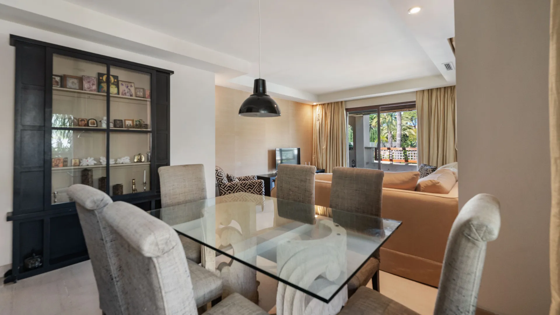 Nueva Andalucia apartment for sale