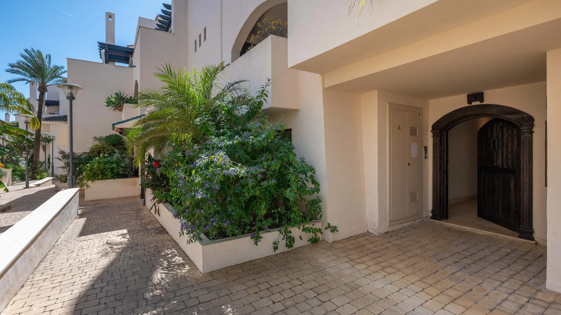 Nueva Andalucia apartment for sale